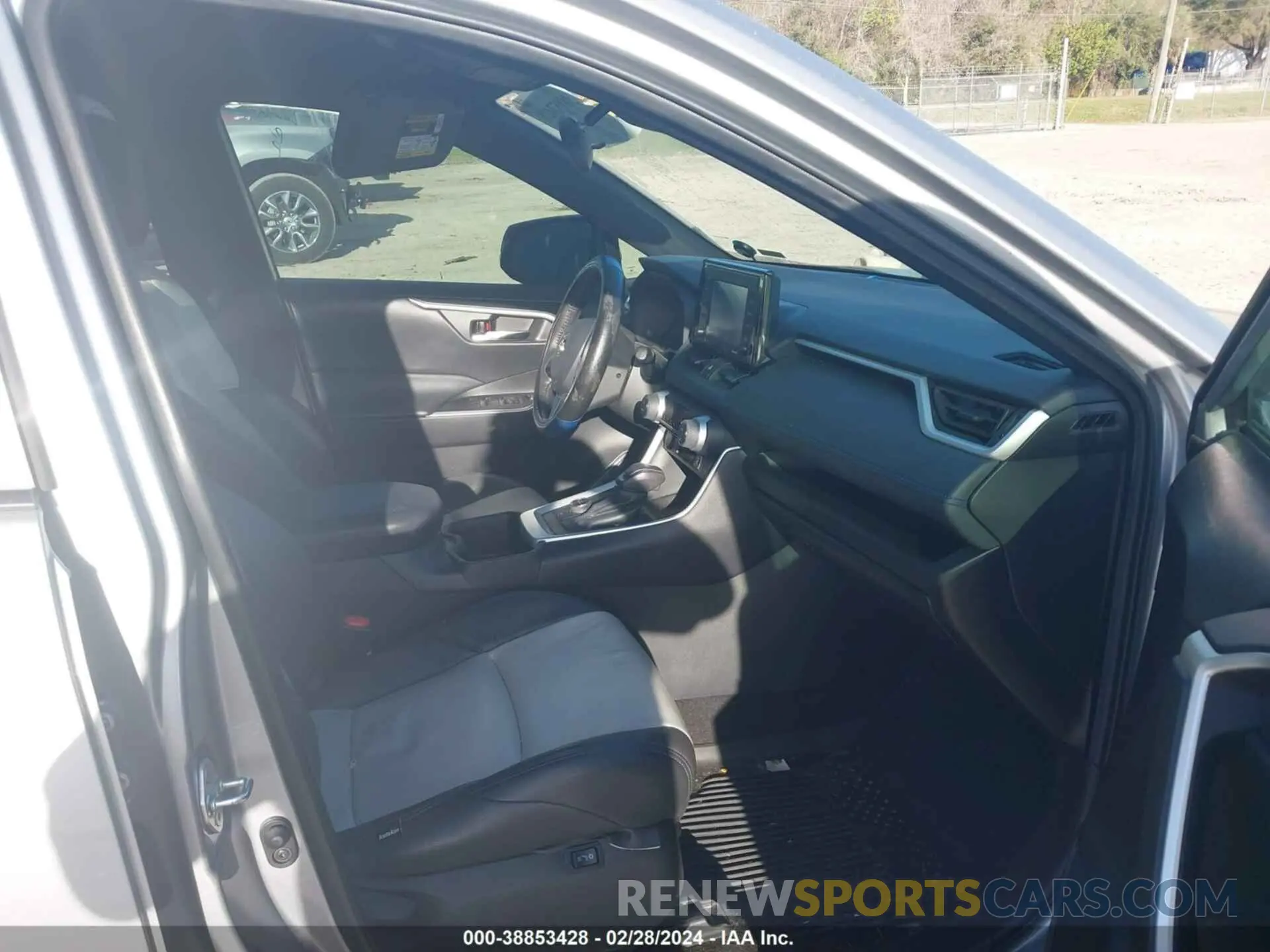 5 fotografías del automóvil dañado 2T3T6RFV8NW034029 TOYOTA RAV4 2022