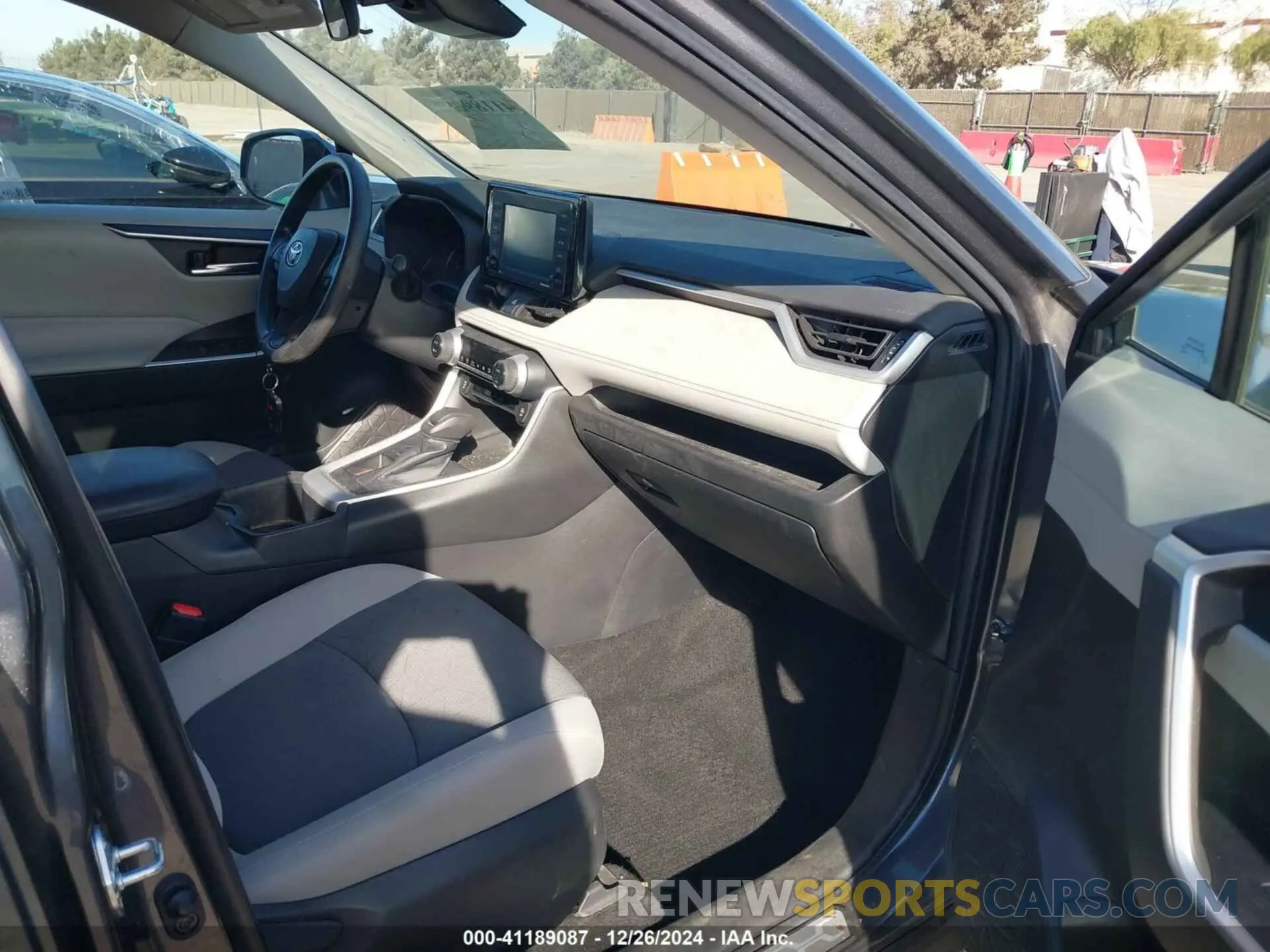5 fotografías del automóvil dañado 2T3W1RFV0NC198758 TOYOTA RAV4 2022