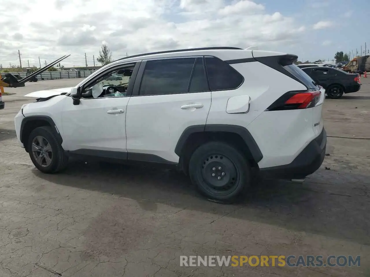 2 fotografías del automóvil dañado 2T3W1RFV2NC197806 TOYOTA RAV4 2022