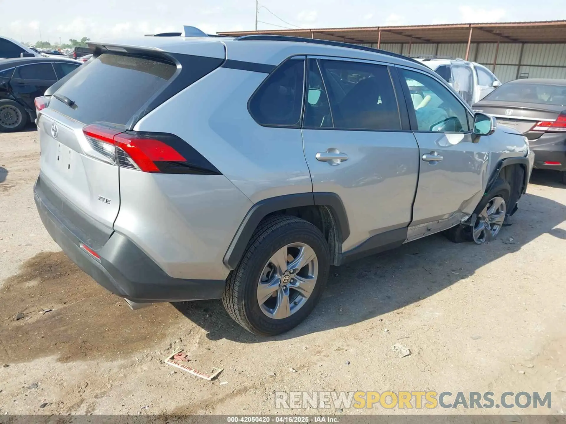 4 fotografías del automóvil dañado 2T3W1RFV2NW201982 TOYOTA RAV4 2022
