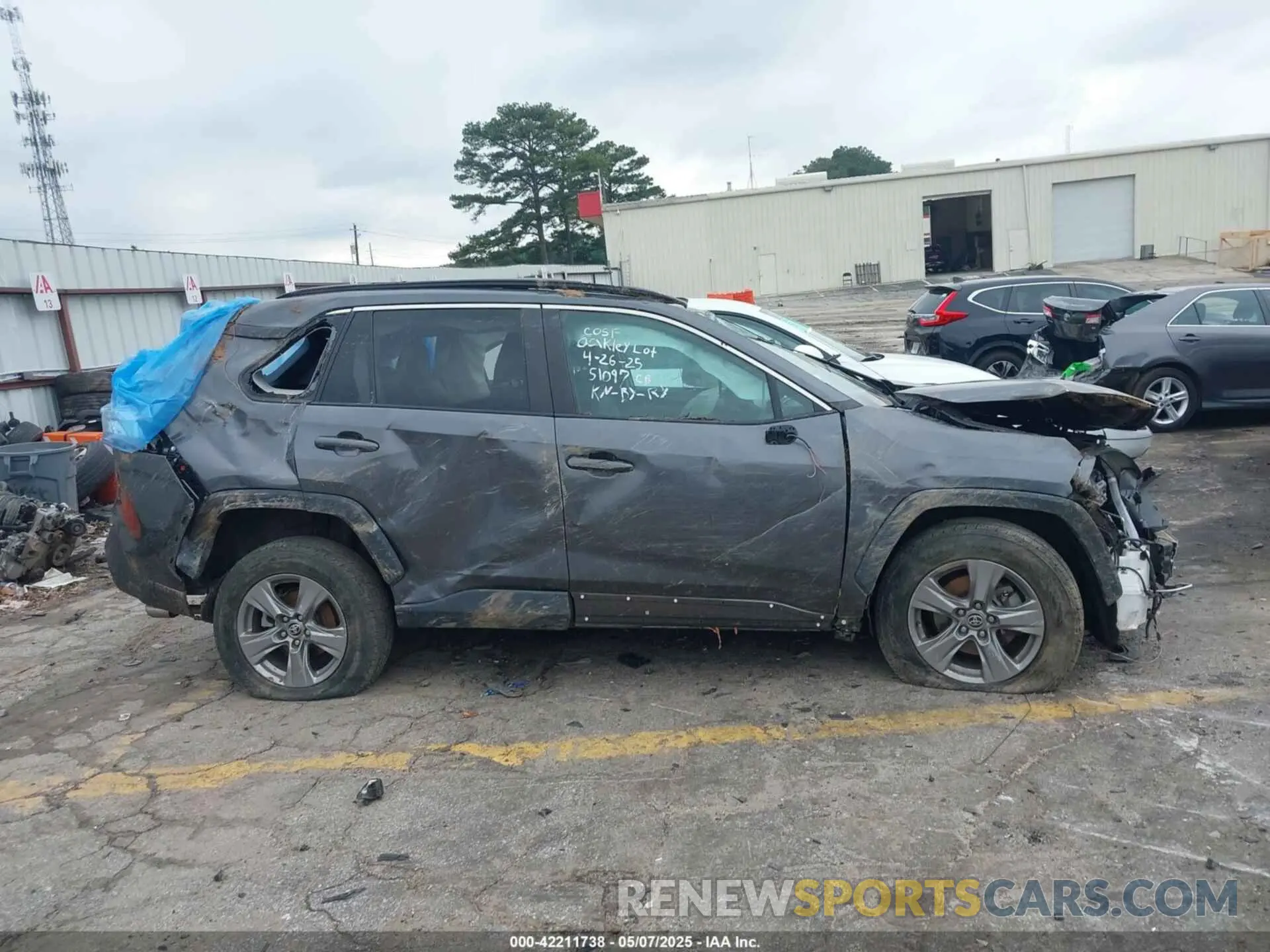 12 fotografías del automóvil dañado 2T3W1RFV3NC179122 TOYOTA RAV4 2022