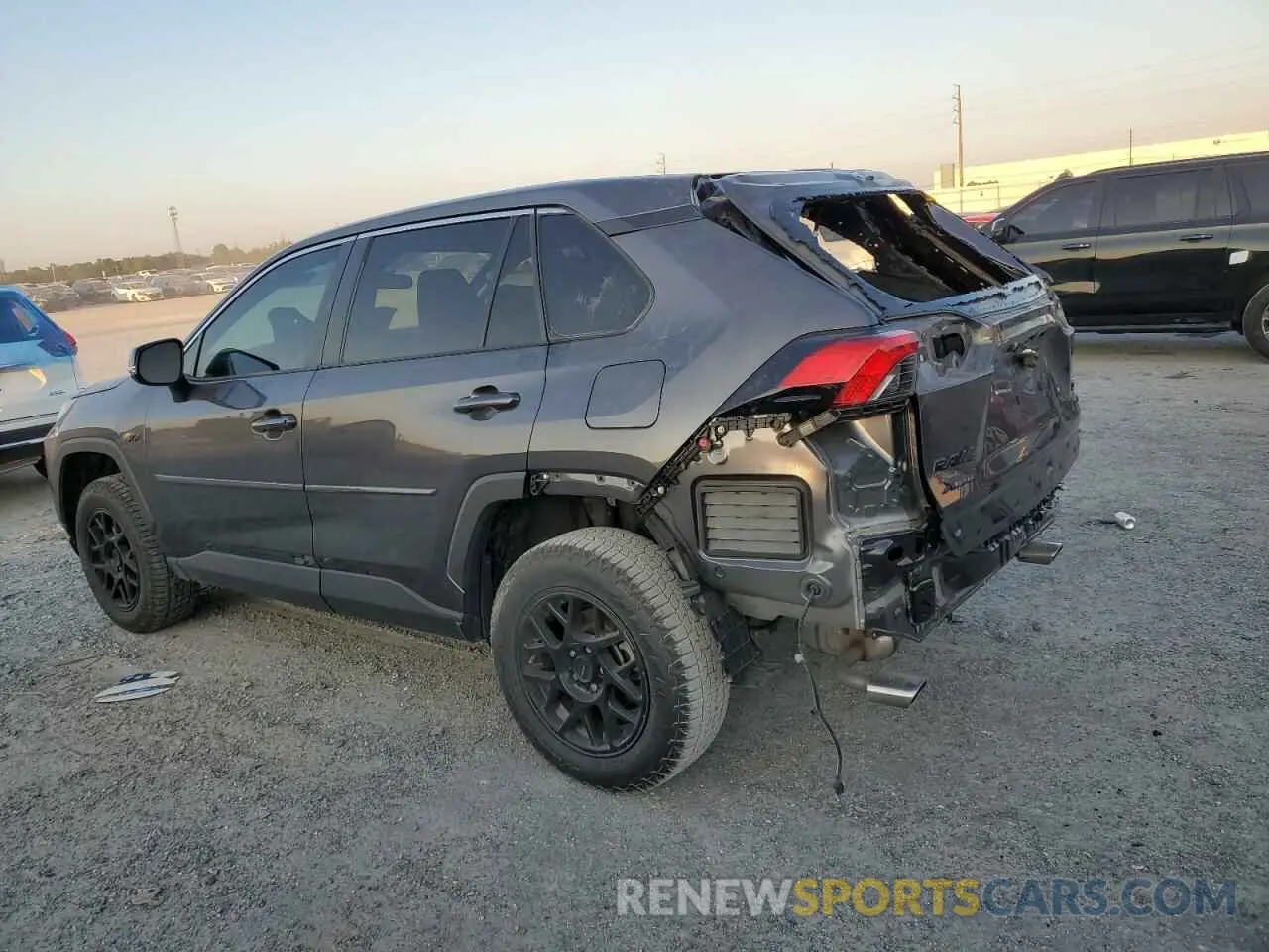 2 fotografías del automóvil dañado 2T3W1RFV3NC185972 TOYOTA RAV4 2022