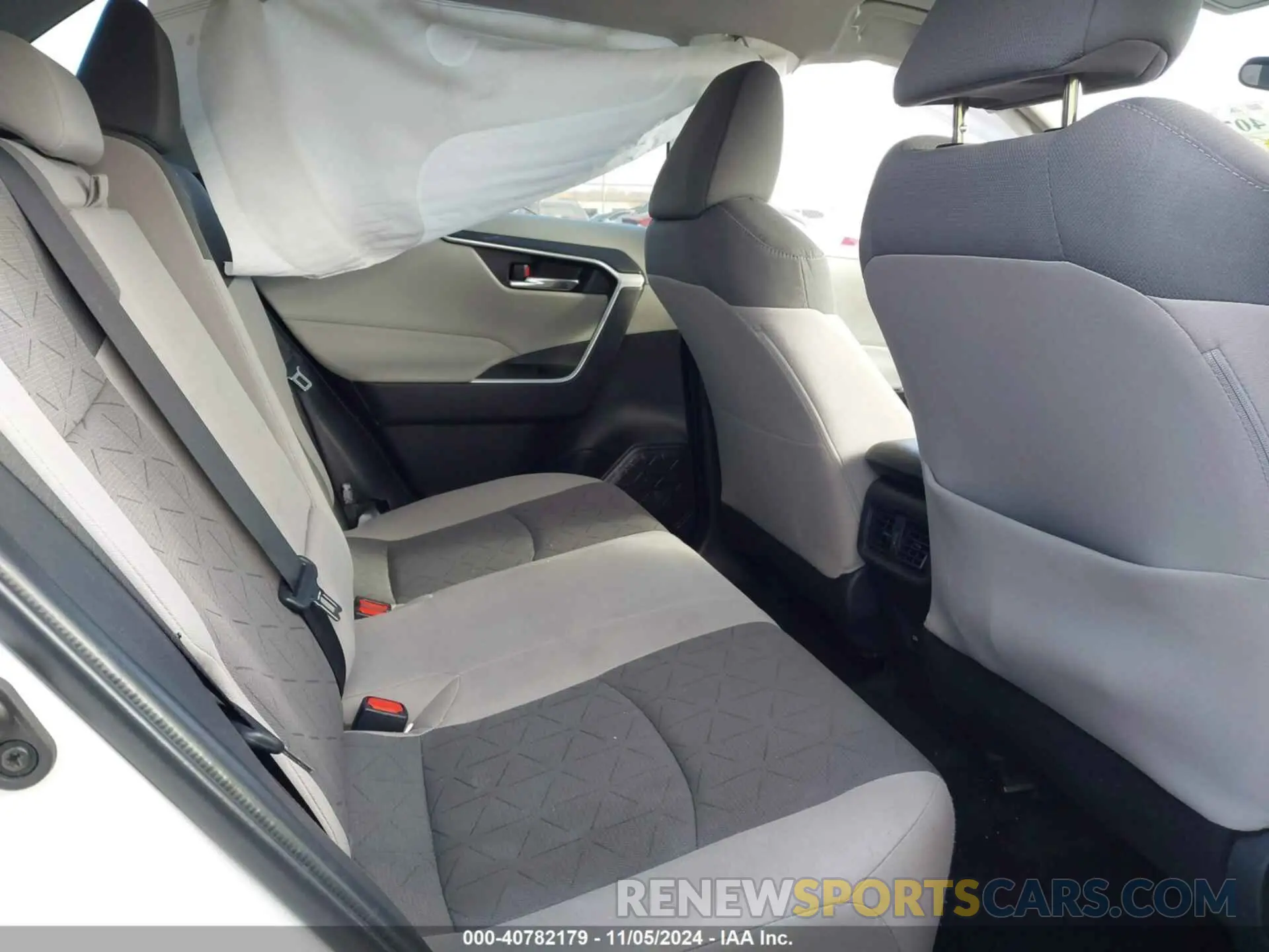 8 fotografías del automóvil dañado 2T3W1RFV4NC182689 TOYOTA RAV4 2022