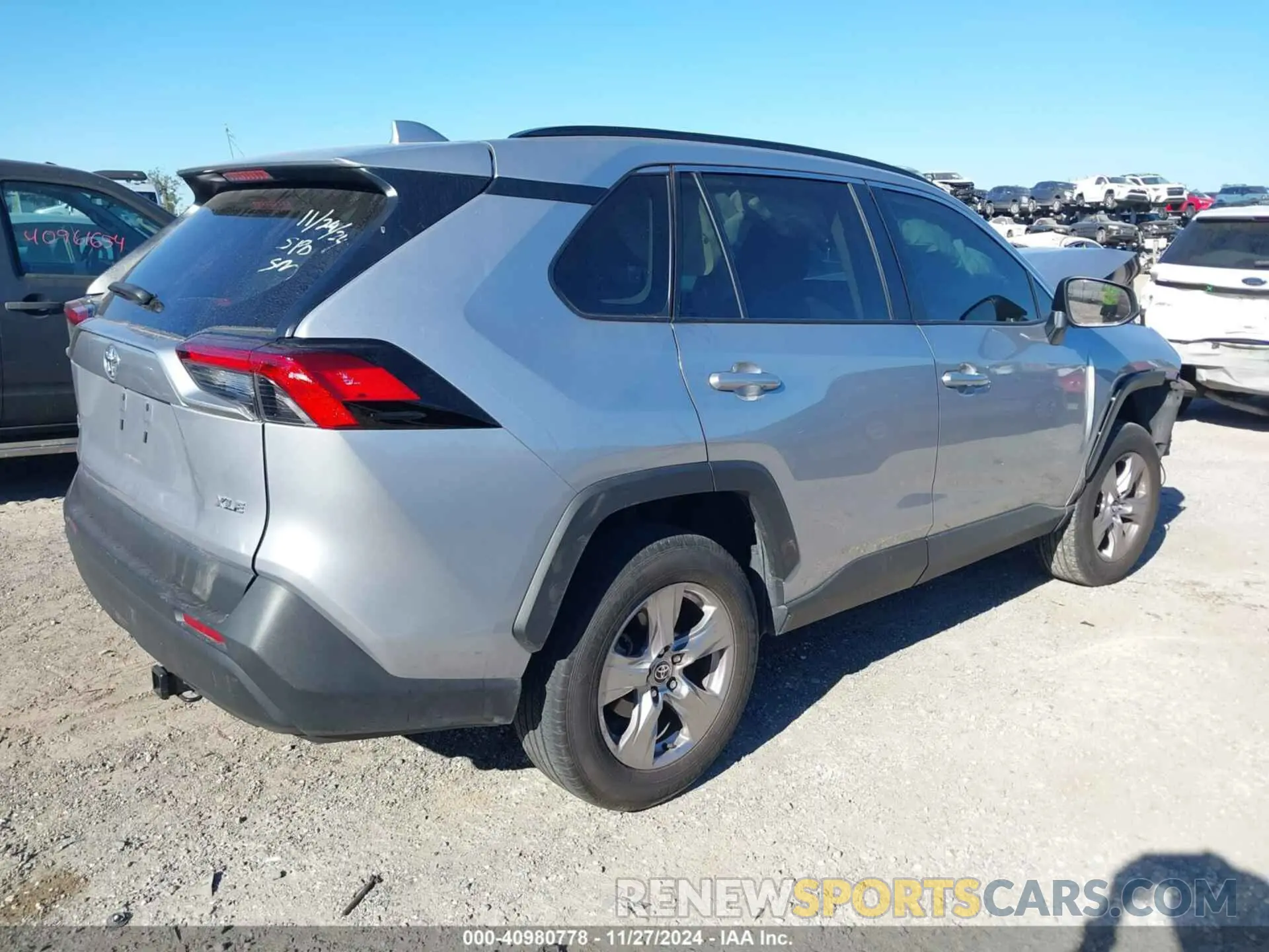 4 fotografías del automóvil dañado 2T3W1RFV5NC198254 TOYOTA RAV4 2022