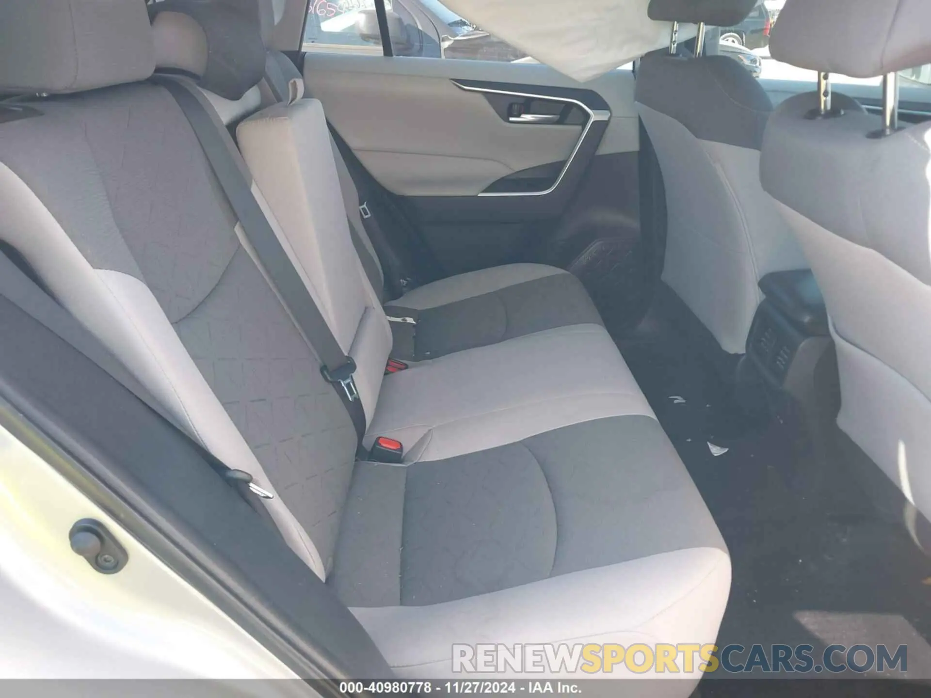 8 fotografías del automóvil dañado 2T3W1RFV5NC198254 TOYOTA RAV4 2022
