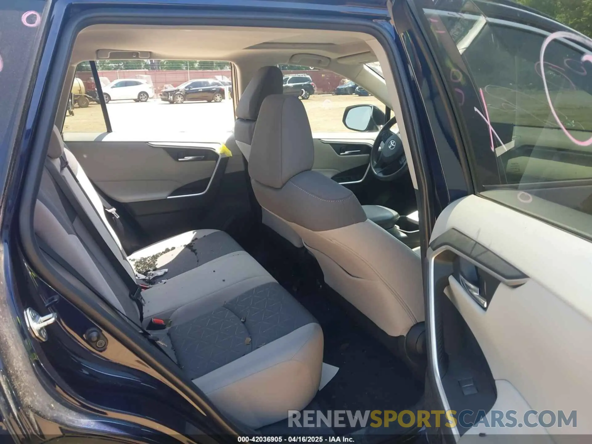 8 fotografías del automóvil dañado 2T3W1RFV5NW218663 TOYOTA RAV4 2022