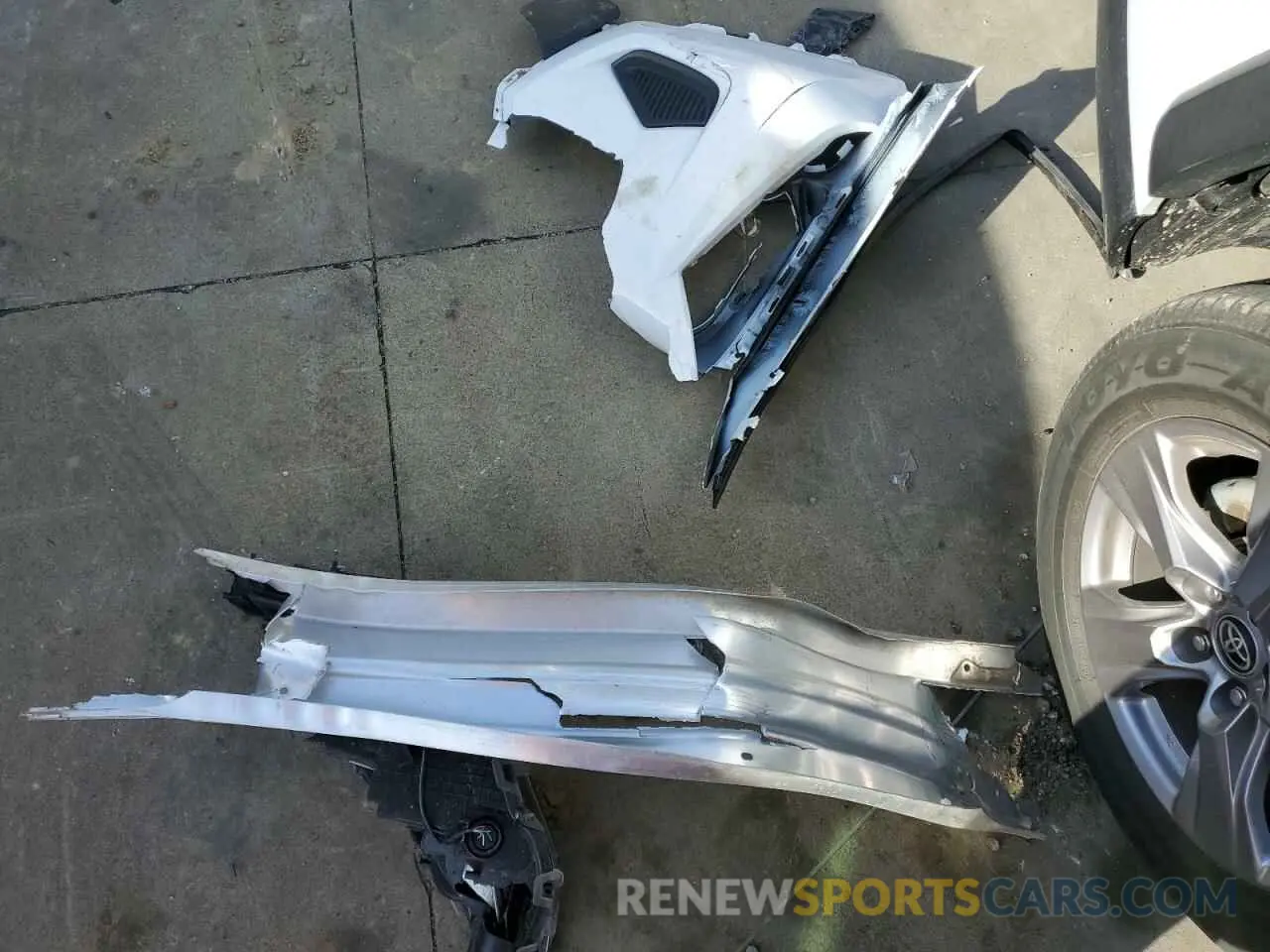 13 fotografías del automóvil dañado 2T3W1RFV6NC203820 TOYOTA RAV4 2022