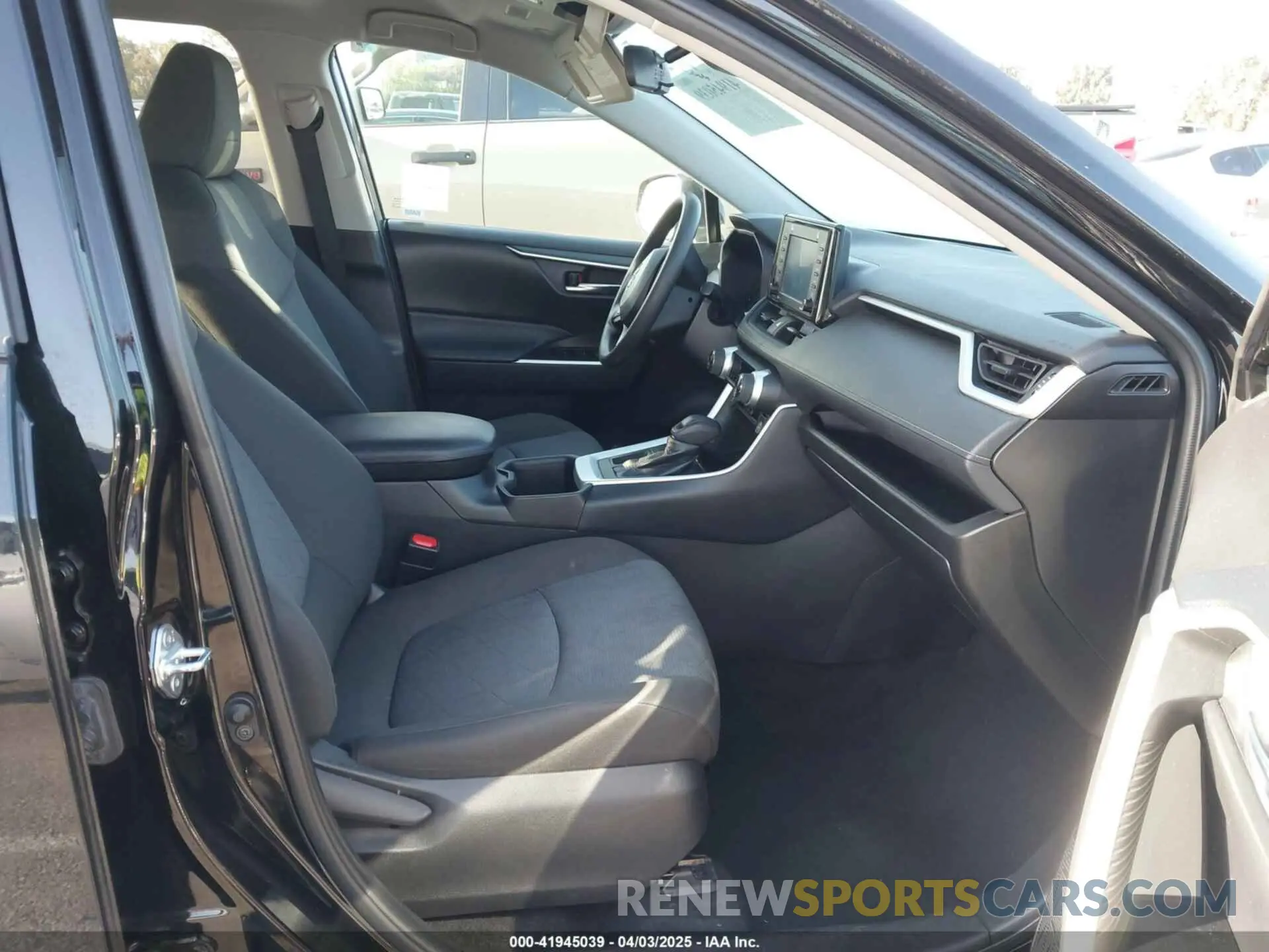 5 fotografías del automóvil dañado 2T3W1RFV6NW202715 TOYOTA RAV4 2022