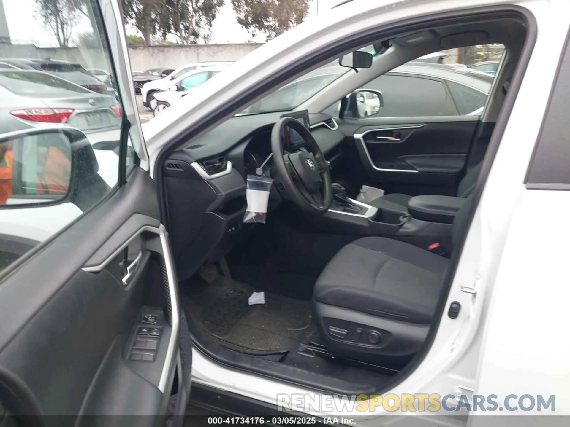 18 fotografías del automóvil dañado 2T3W1RFV8NW225543 TOYOTA RAV4 2022