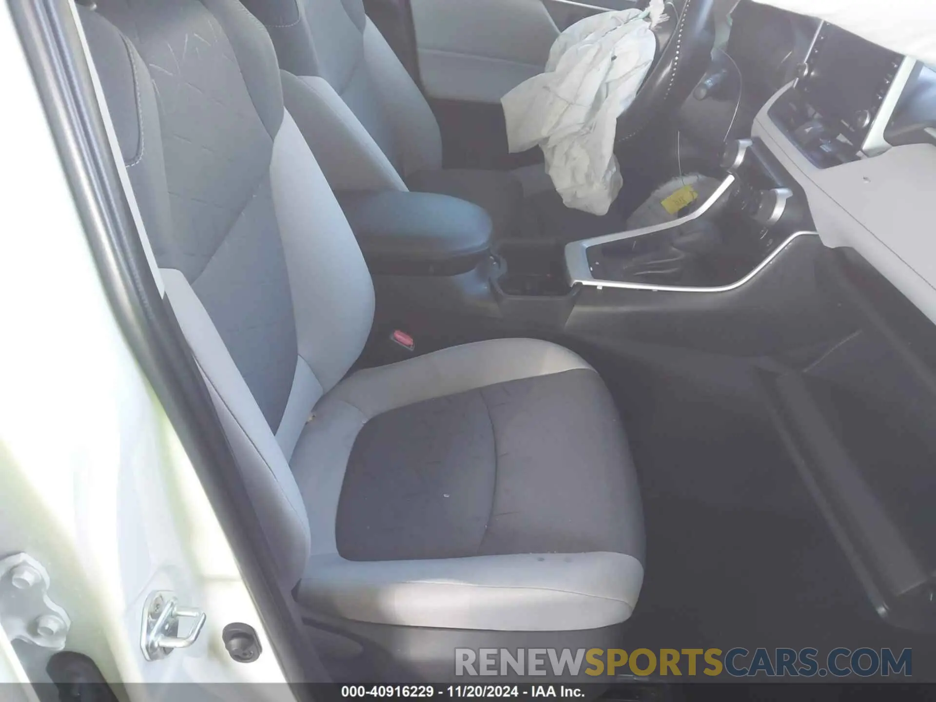 5 fotografías del automóvil dañado 2T3W1RFV9NC210258 TOYOTA RAV4 2022