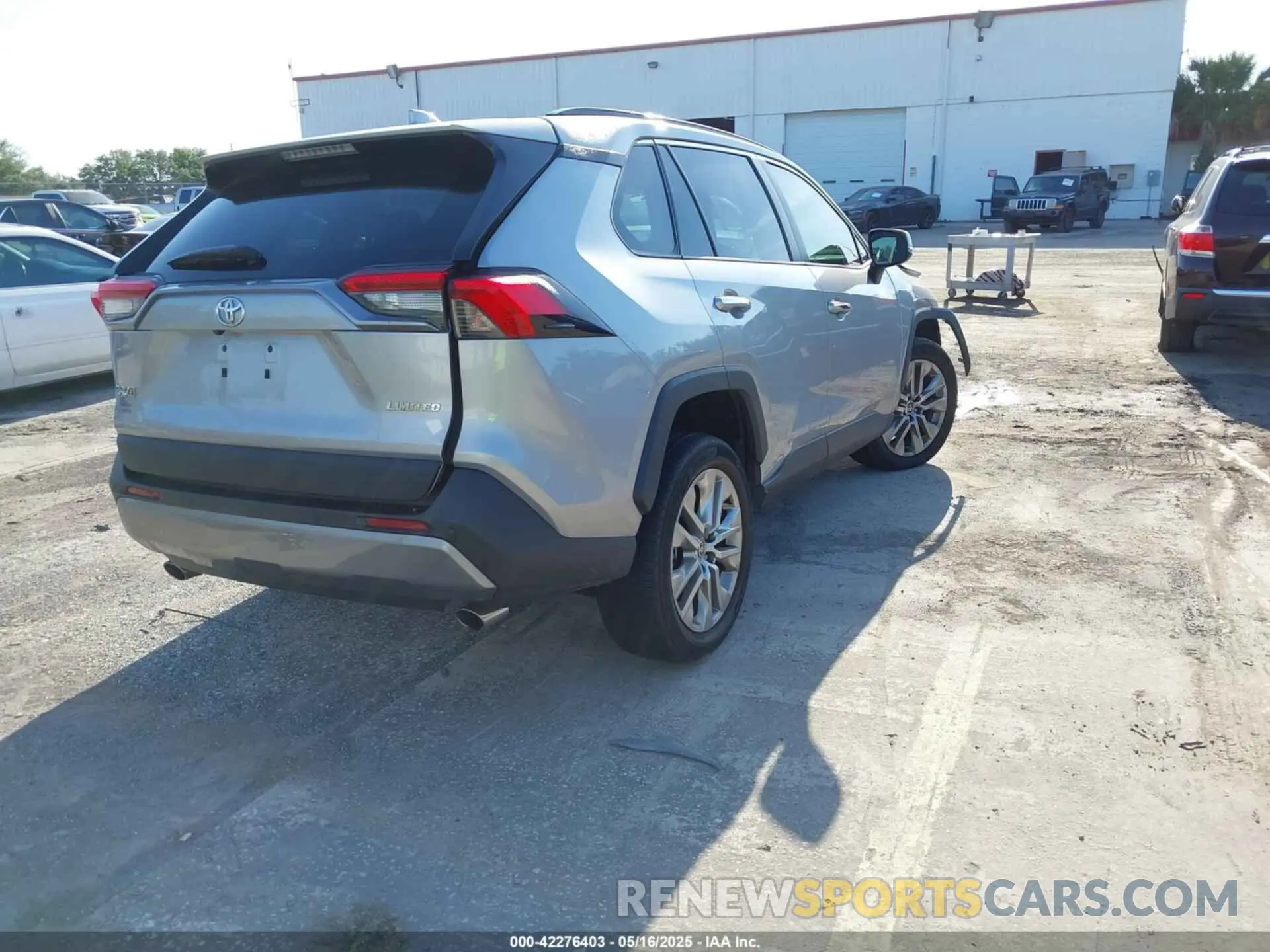 4 fotografías del automóvil dañado 2T3Y1RFV9NC190179 TOYOTA RAV4 2022