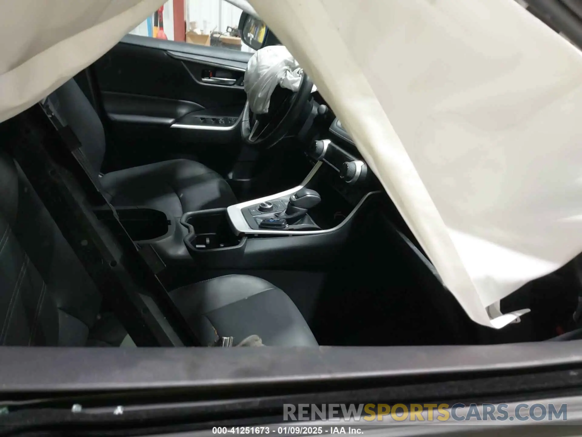 5 fotografías del automóvil dañado 4T3B6RFV3NU103656 TOYOTA RAV4 2022