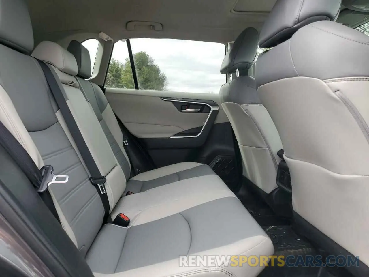 11 fotografías del automóvil dañado 4T3B6RFV4NU075088 TOYOTA RAV4 2022