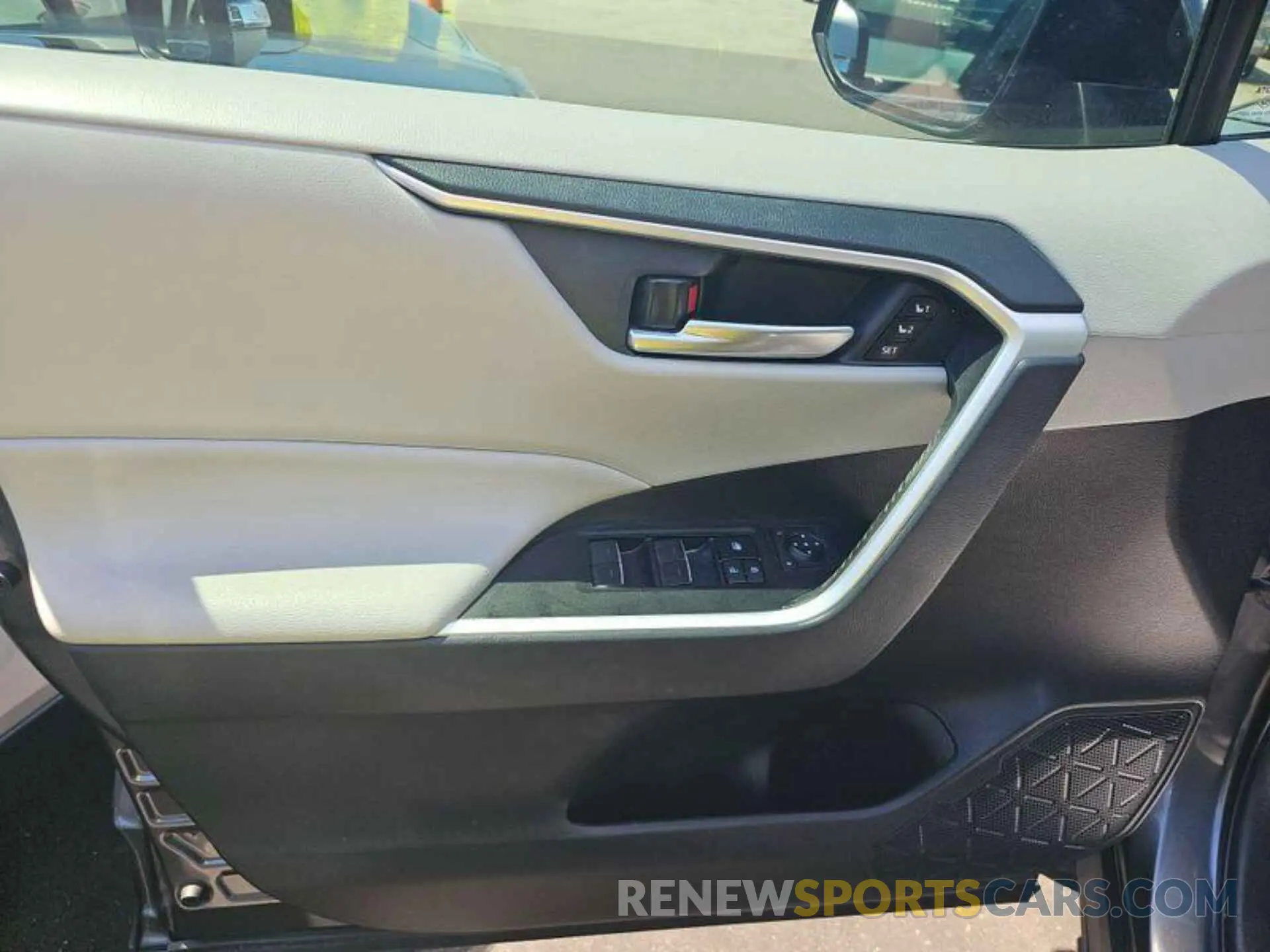 13 fotografías del automóvil dañado 4T3B6RFVXNU076522 TOYOTA RAV4 2022