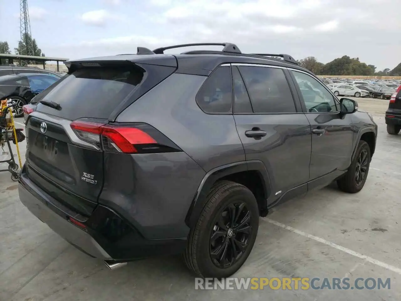 4 fotografías del automóvil dañado 4T3E6RFV9NU068280 TOYOTA RAV4 2022