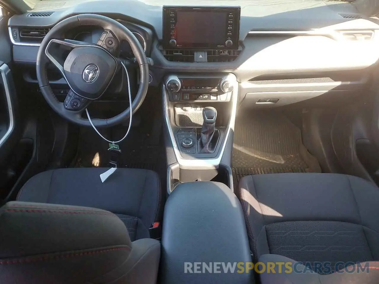 8 fotografías del automóvil dañado JTMAB3FV4ND102954 TOYOTA RAV4 2022