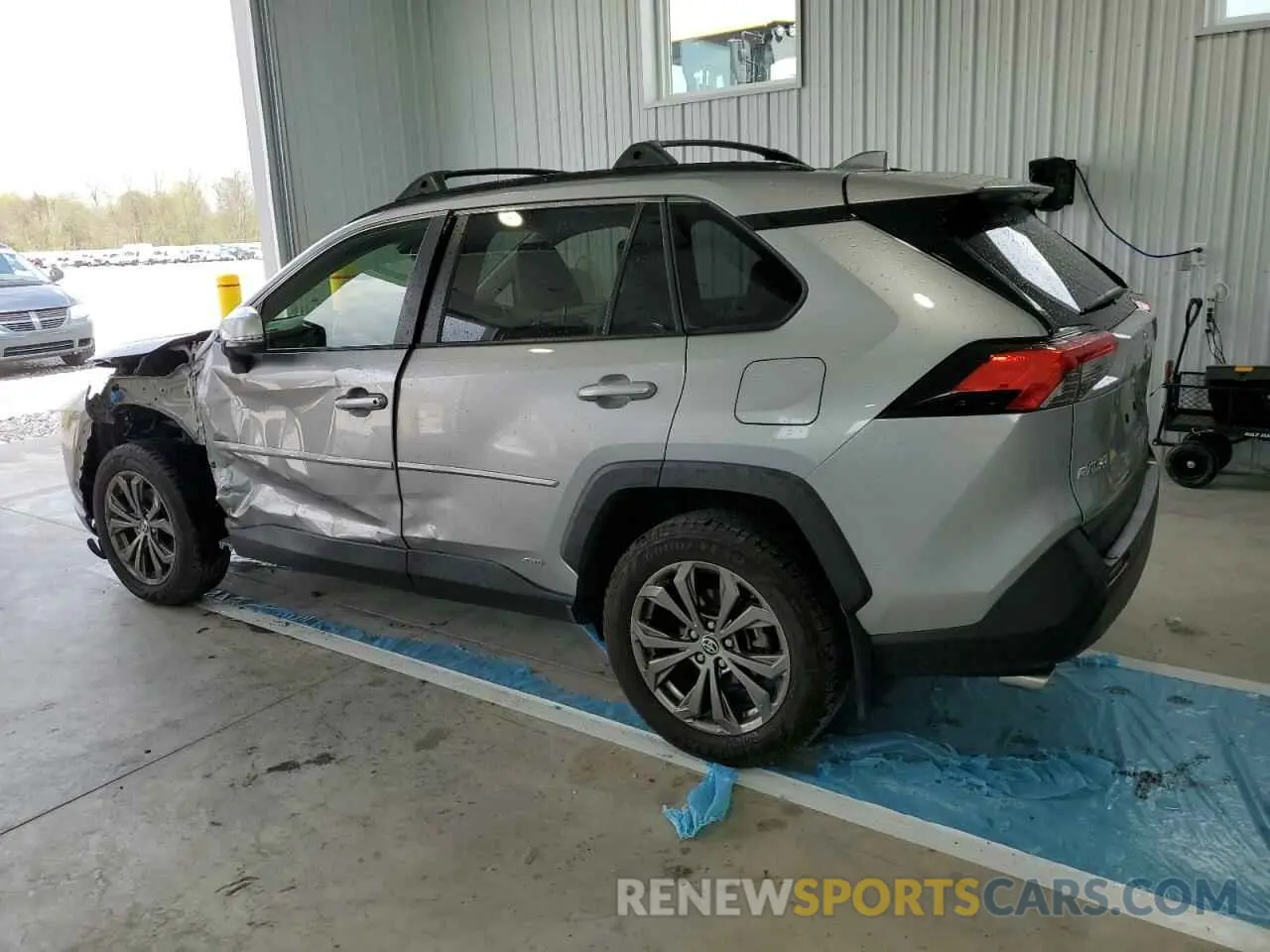 2 fotografías del automóvil dañado JTMB6RFV0ND052324 TOYOTA RAV4 2022