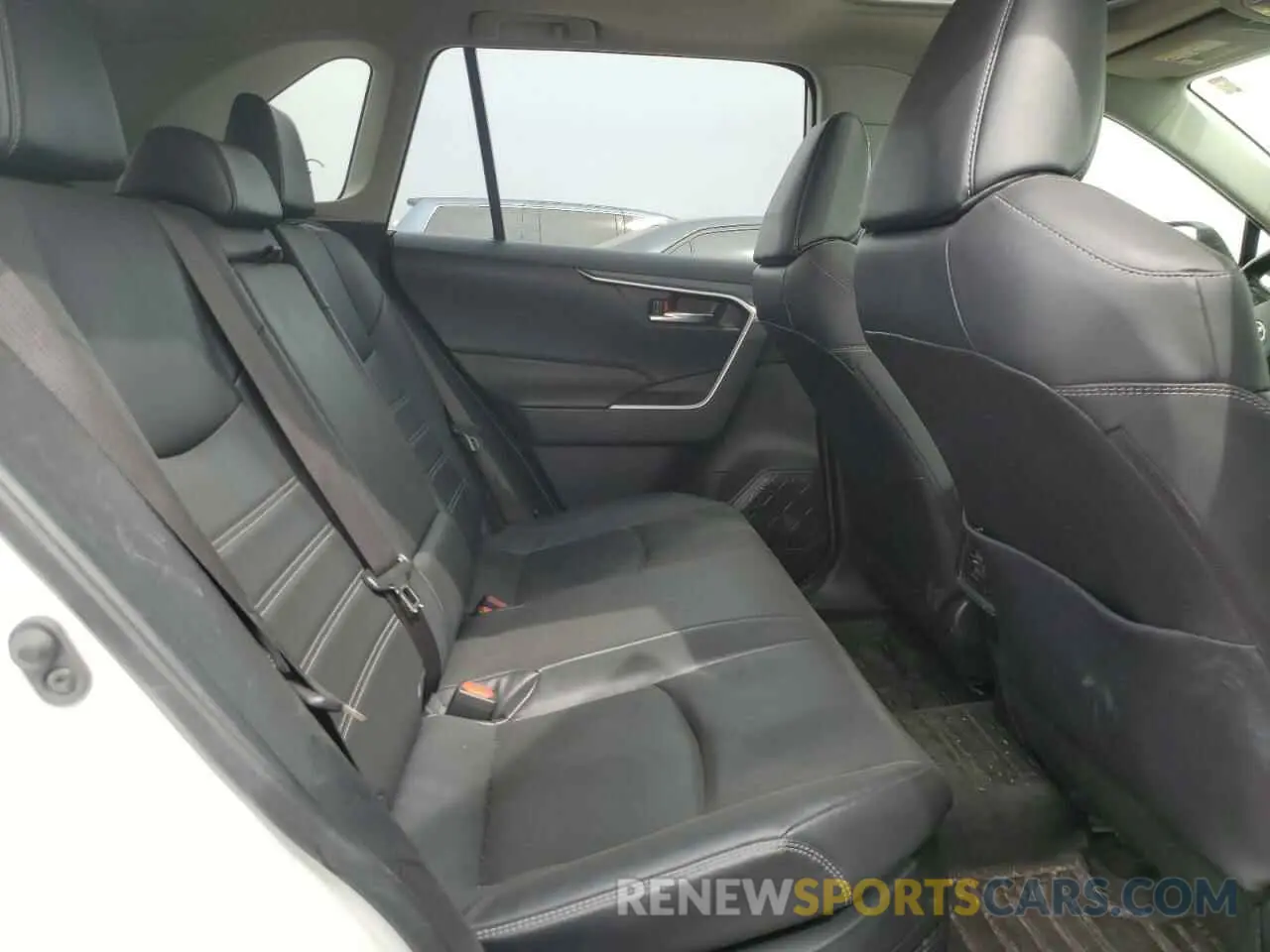 10 fotografías del automóvil dañado JTMB6RFV8NJ013708 TOYOTA RAV4 2022