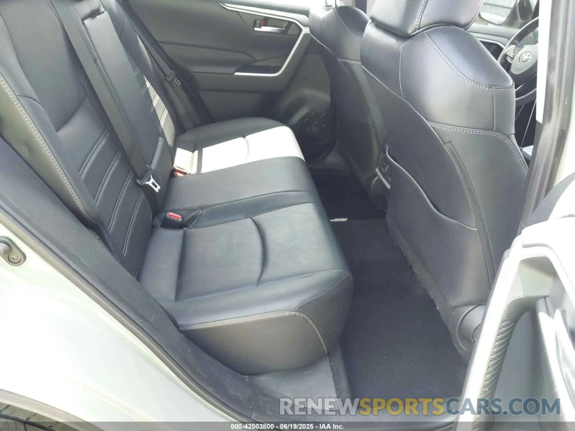 8 fotografías del automóvil dañado JTMC1RFV6ND087811 TOYOTA RAV4 2022