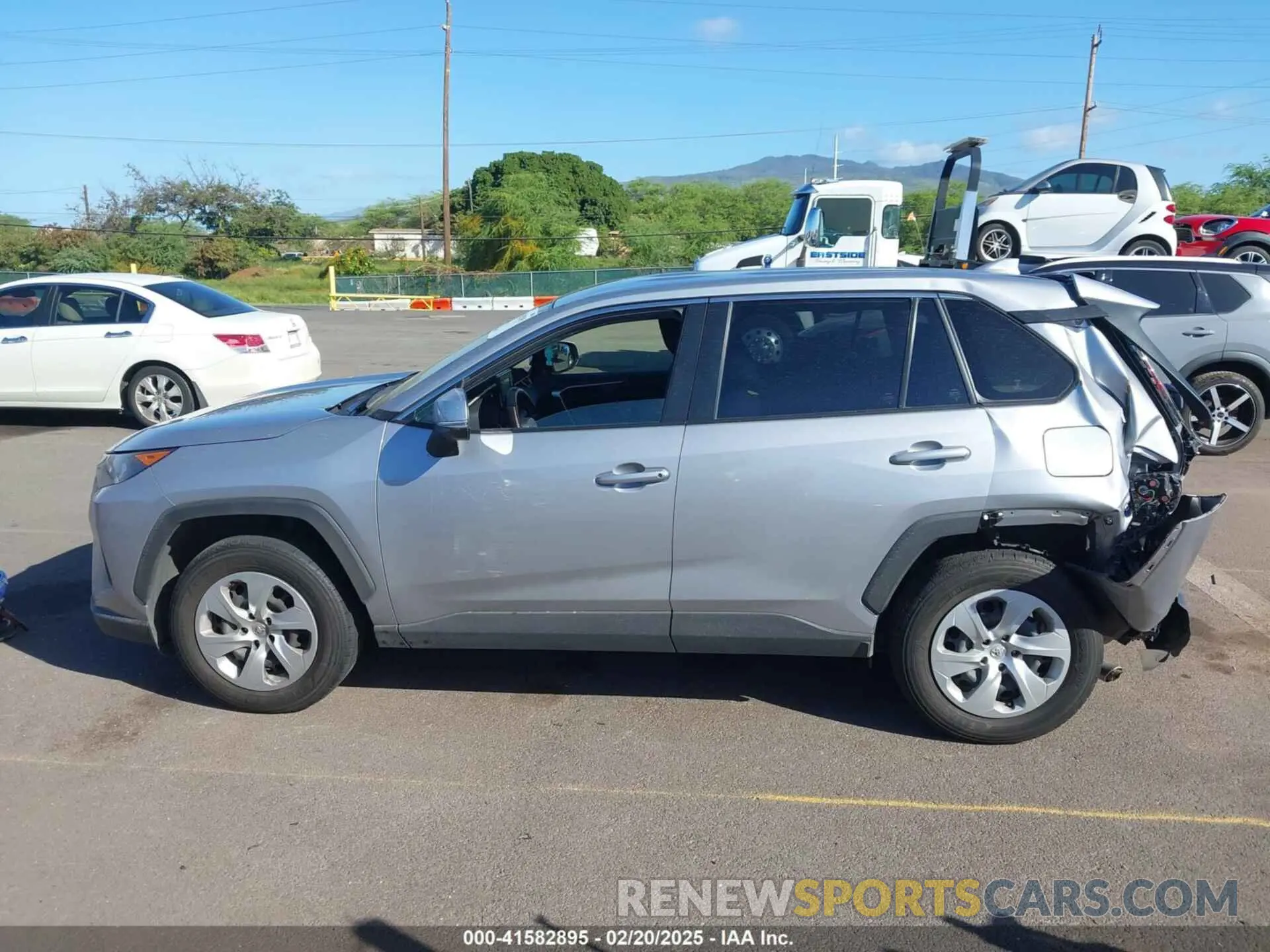 14 fotografías del automóvil dañado JTMG1RFV3ND085130 TOYOTA RAV4 2022
