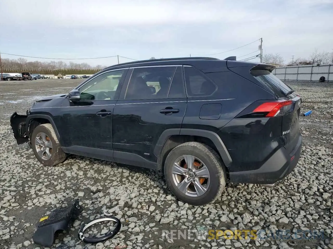 2 fotografías del automóvil dañado JTMRWRFVXND153112 TOYOTA RAV4 2022