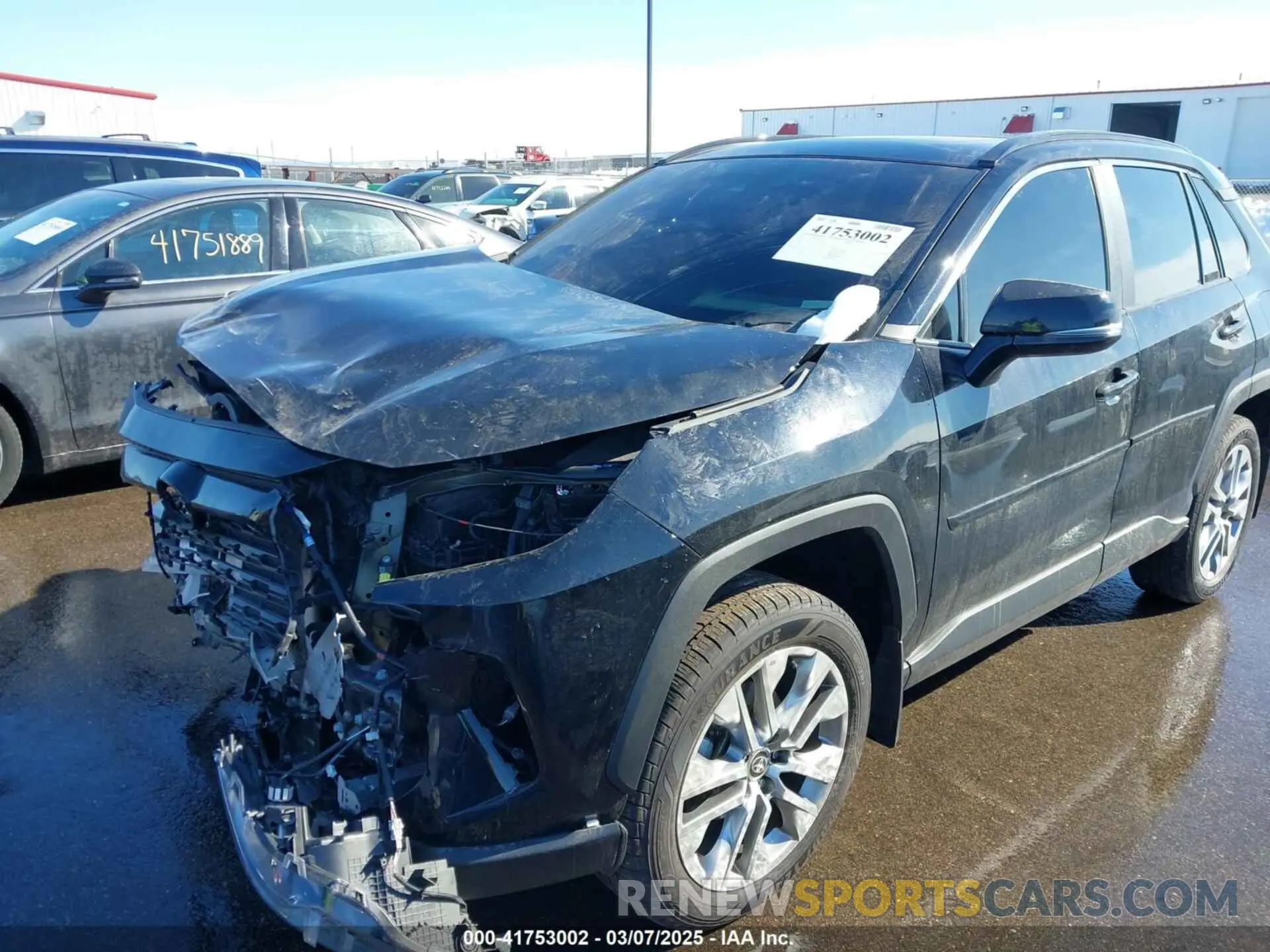 2 fotografías del automóvil dañado 2T3A1RFV1PW396812 TOYOTA RAV4 2023