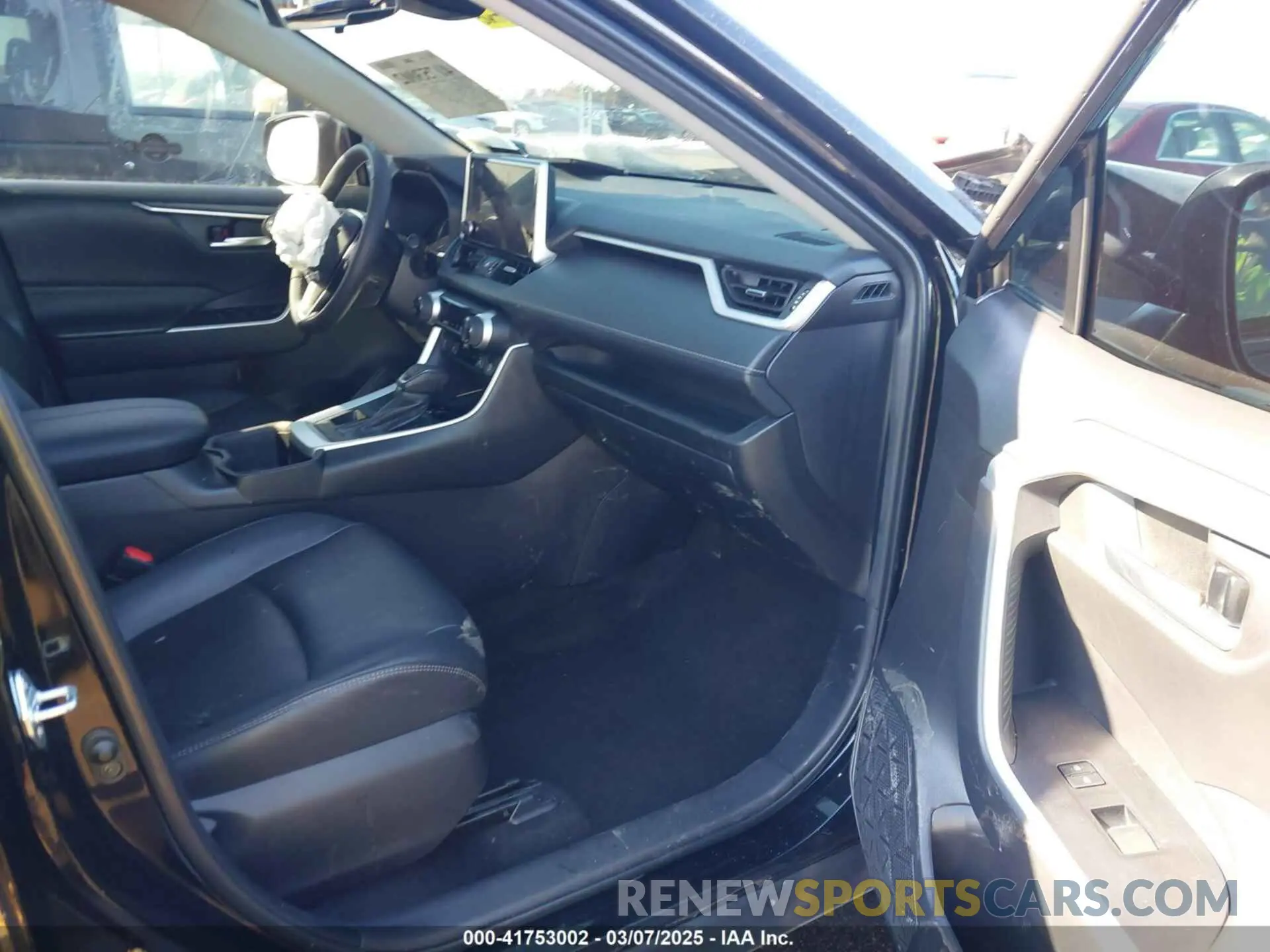 5 fotografías del automóvil dañado 2T3A1RFV1PW396812 TOYOTA RAV4 2023