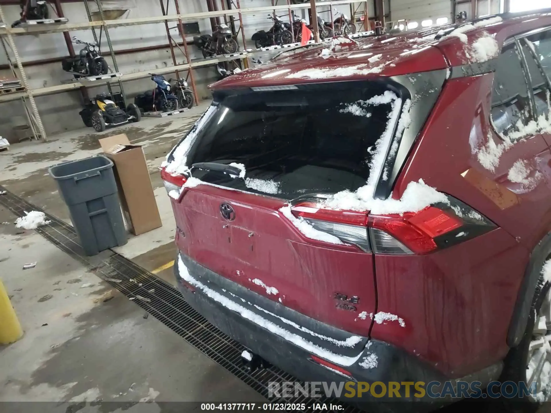 16 fotografías del automóvil dañado 2T3A1RFV5PW399342 TOYOTA RAV4 2023