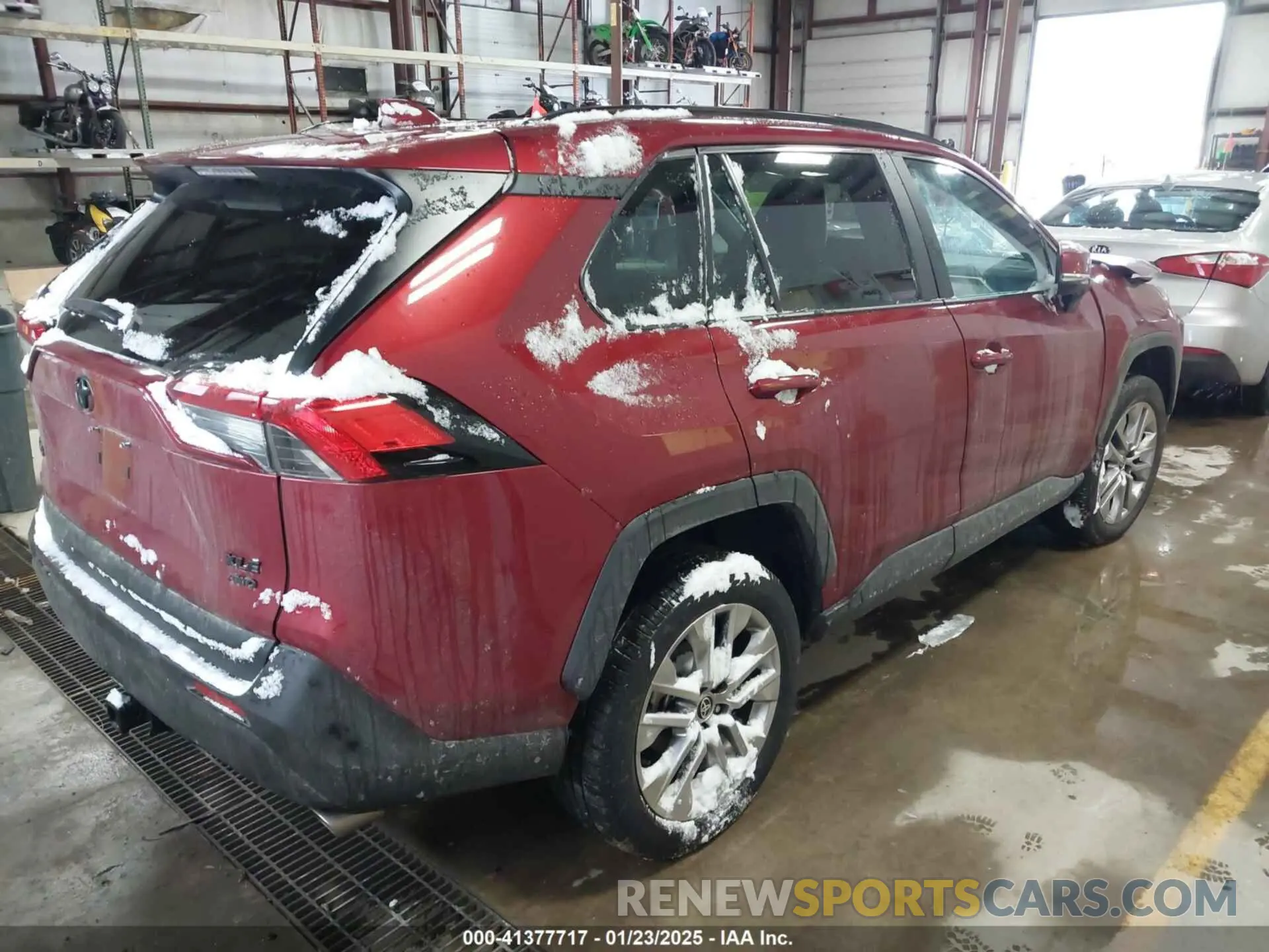 4 fotografías del automóvil dañado 2T3A1RFV5PW399342 TOYOTA RAV4 2023