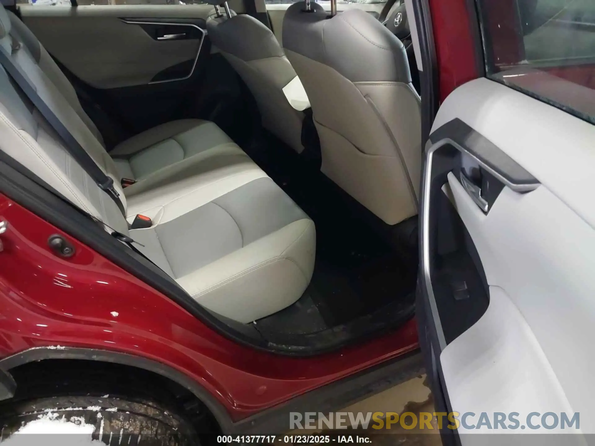 8 fotografías del automóvil dañado 2T3A1RFV5PW399342 TOYOTA RAV4 2023