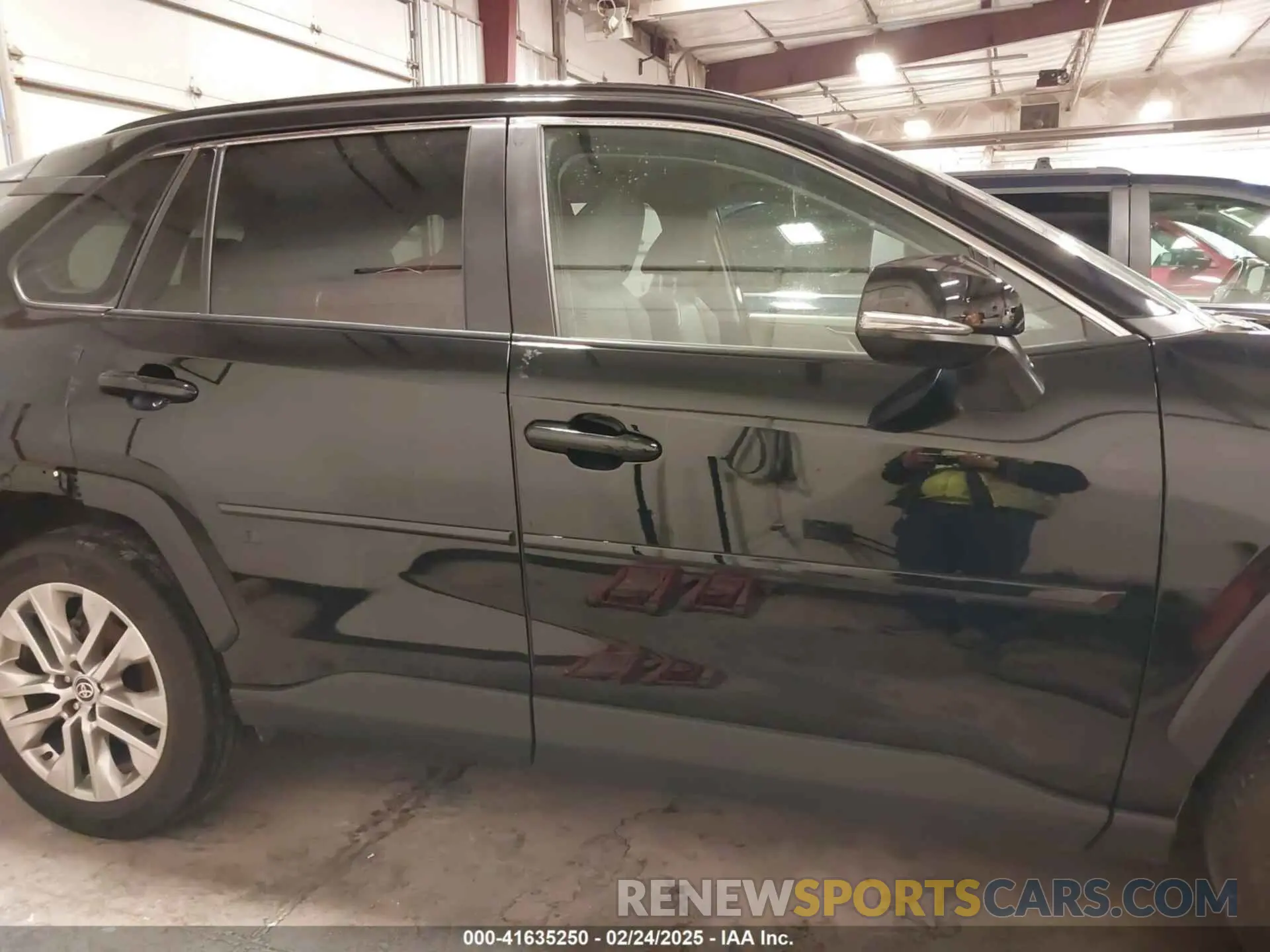 14 fotografías del automóvil dañado 2T3A1RFV6PC392062 TOYOTA RAV4 2023
