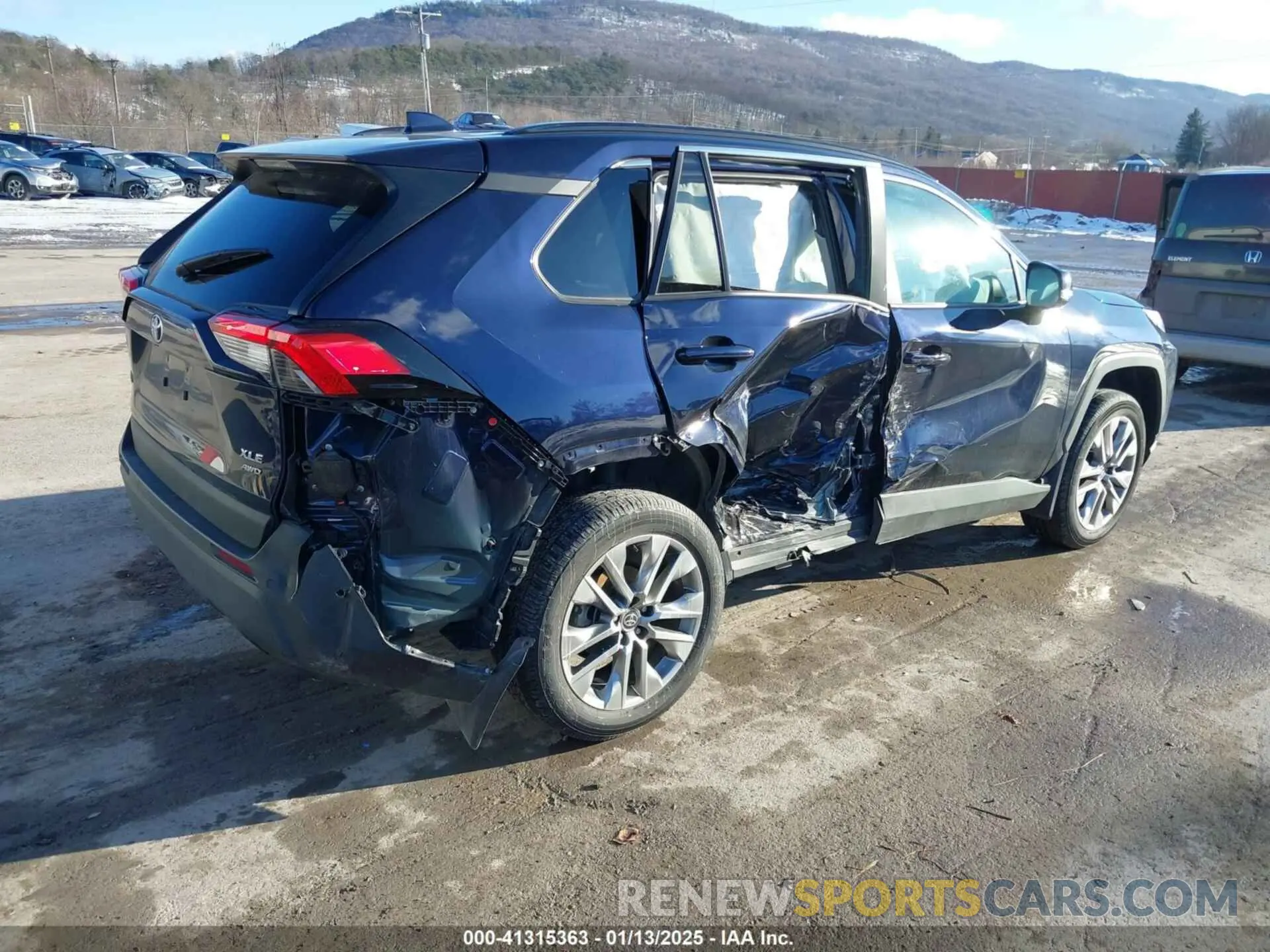 4 fotografías del automóvil dañado 2T3A1RFV6PW377091 TOYOTA RAV4 2023