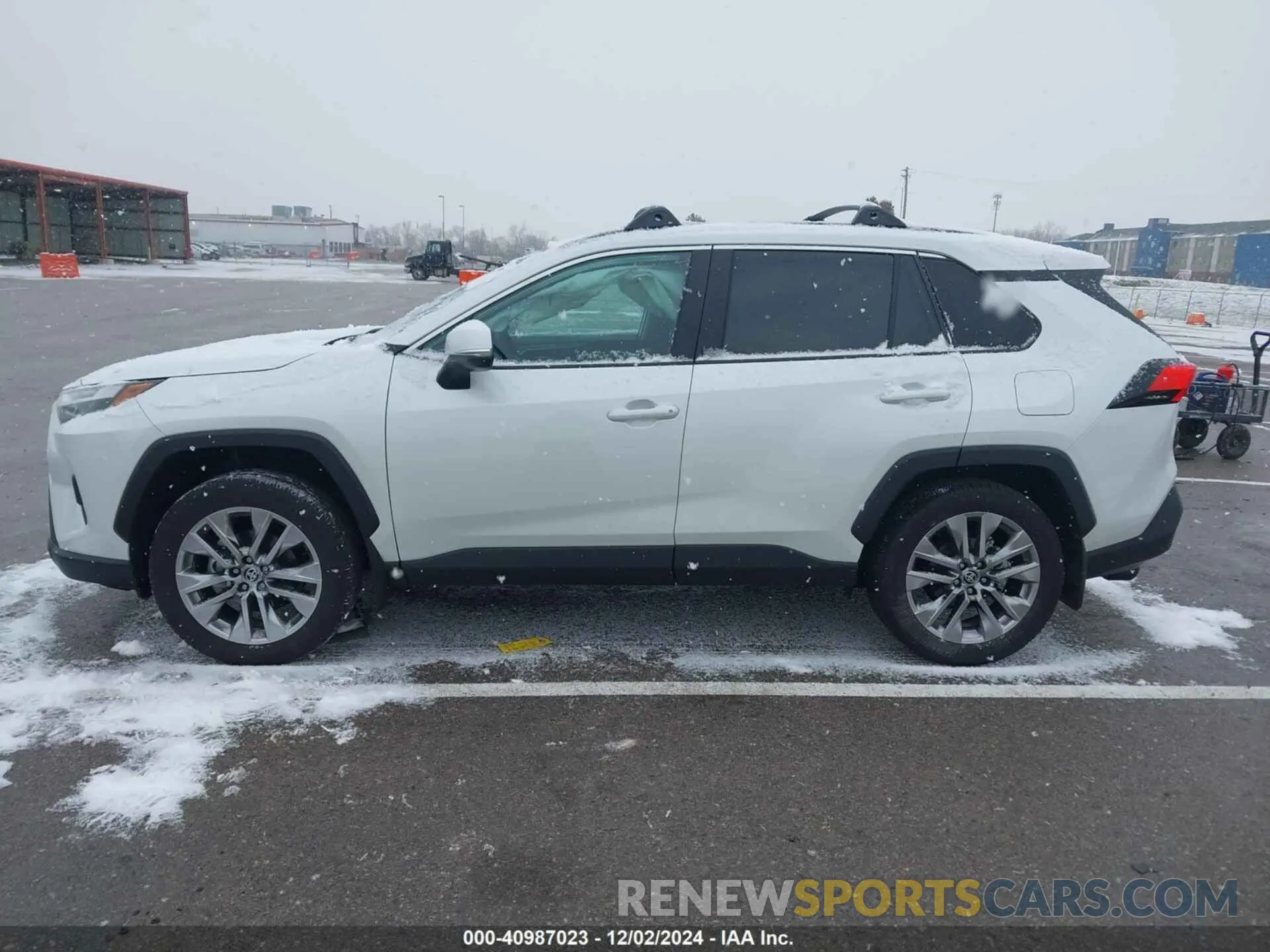 14 fotografías del automóvil dañado 2T3A1RFV7PW390271 TOYOTA RAV4 2023