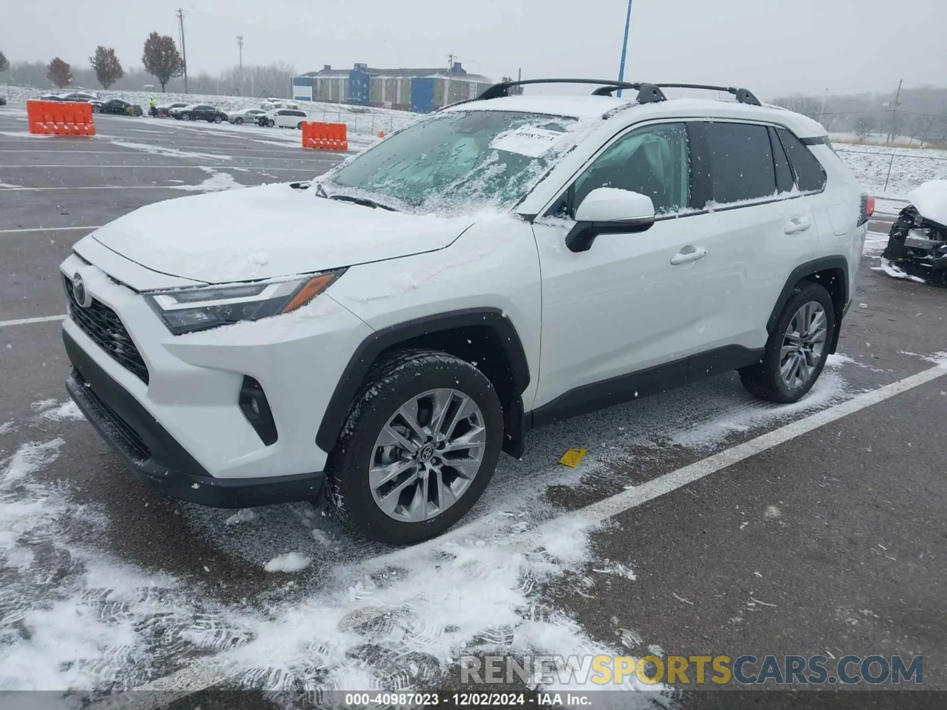 2 fotografías del automóvil dañado 2T3A1RFV7PW390271 TOYOTA RAV4 2023