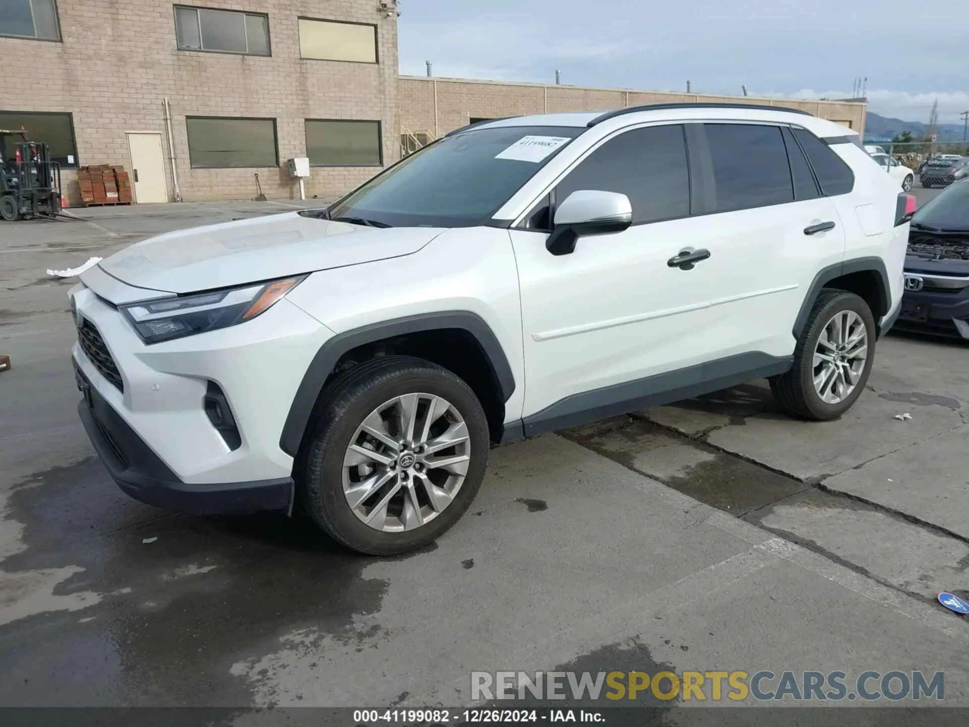 2 fotografías del automóvil dañado 2T3A1RFV7PW395096 TOYOTA RAV4 2023