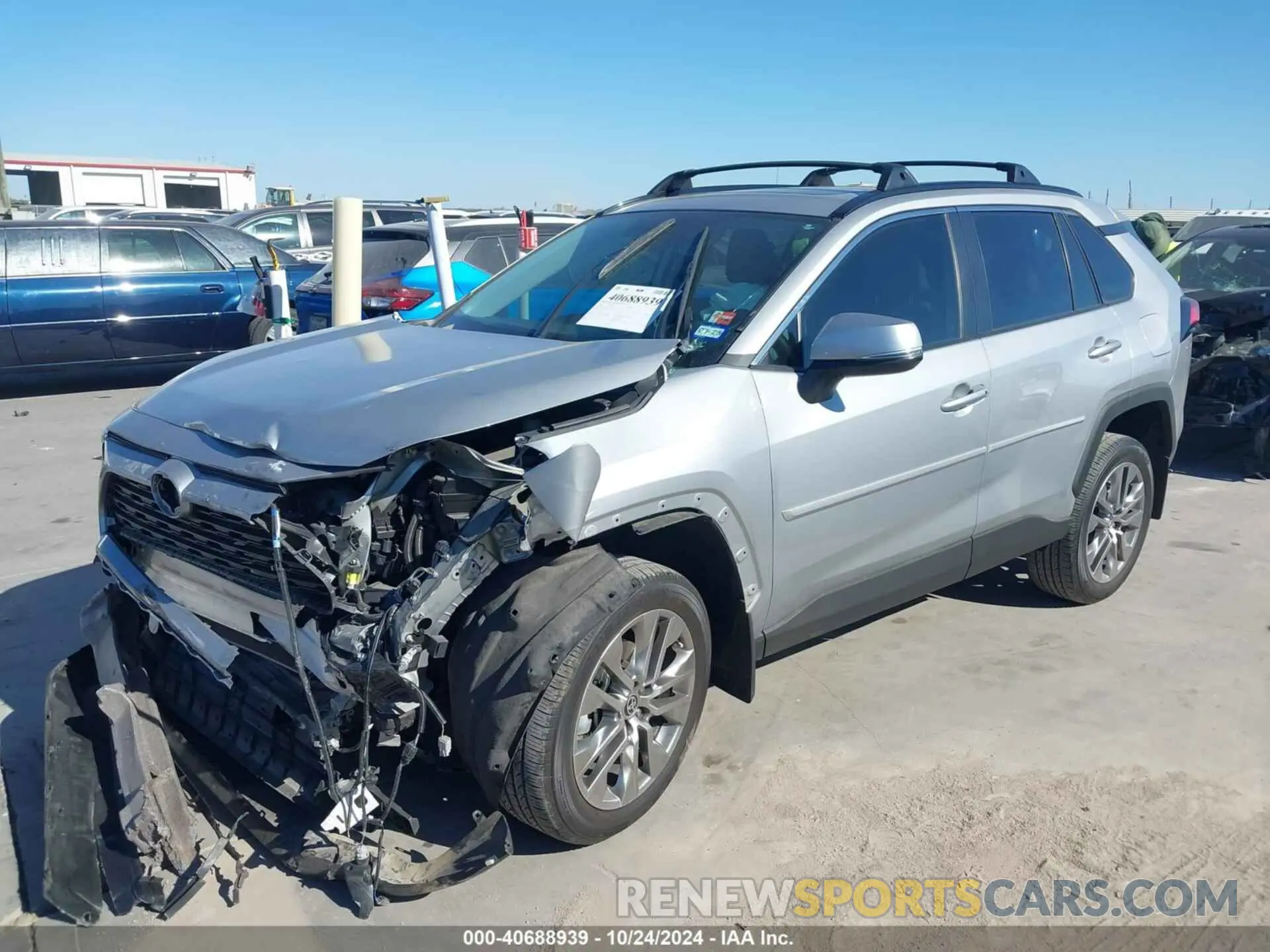2 fotografías del automóvil dañado 2T3A1RFVXPW361055 TOYOTA RAV4 2023