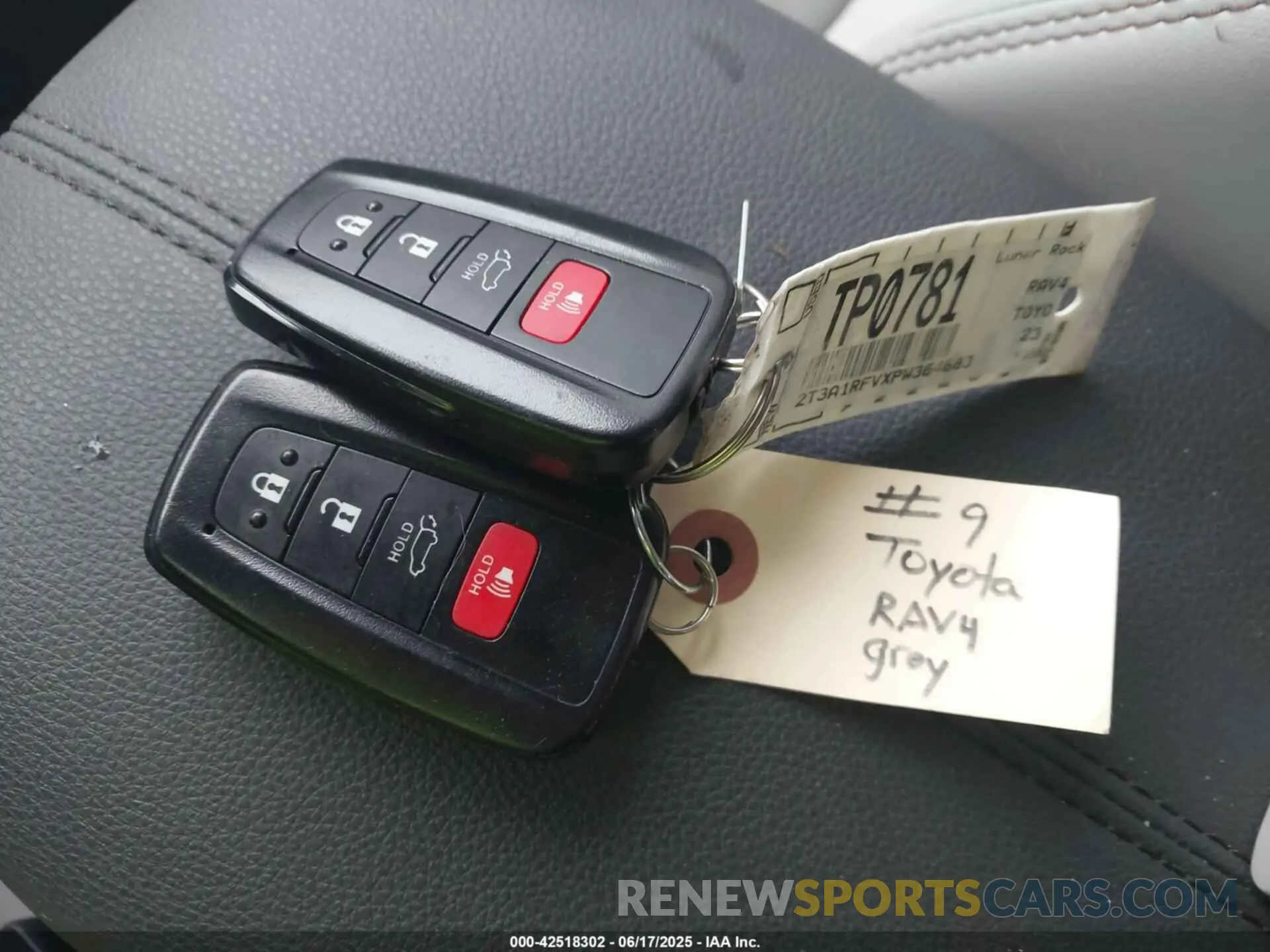 11 fotografías del automóvil dañado 2T3A1RFVXPW364683 TOYOTA RAV4 2023