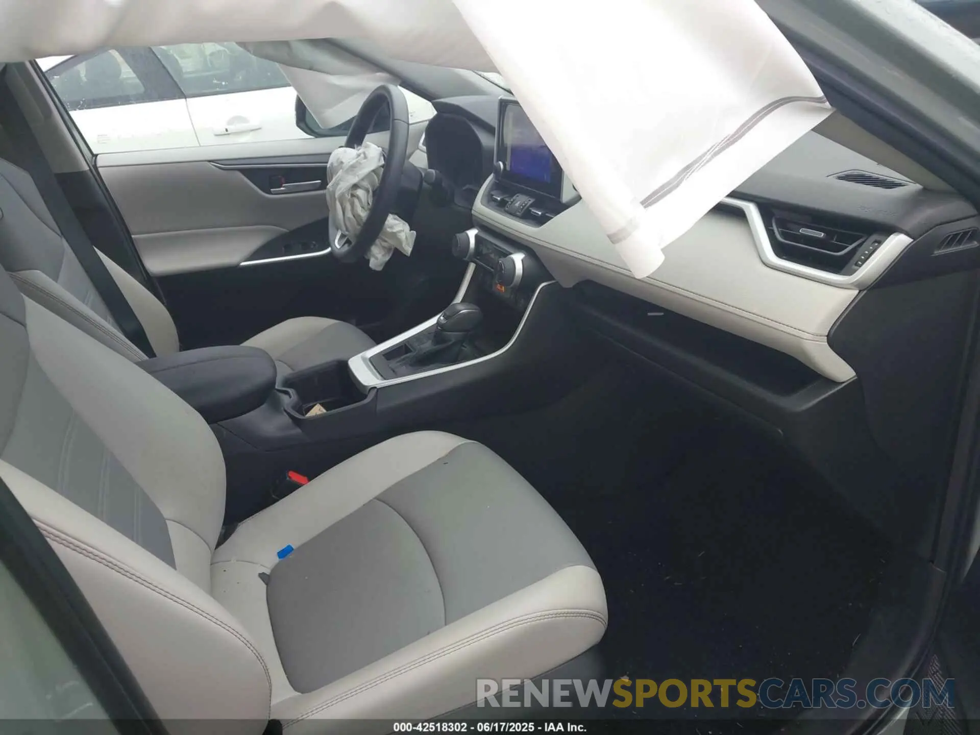5 fotografías del automóvil dañado 2T3A1RFVXPW364683 TOYOTA RAV4 2023