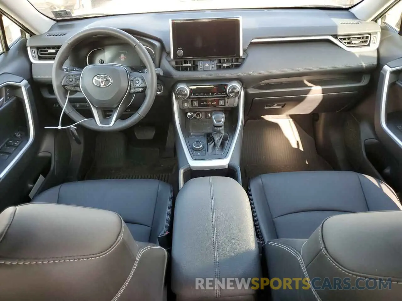 8 fotografías del automóvil dañado 2T3B6RFV1PW043296 TOYOTA RAV4 2023