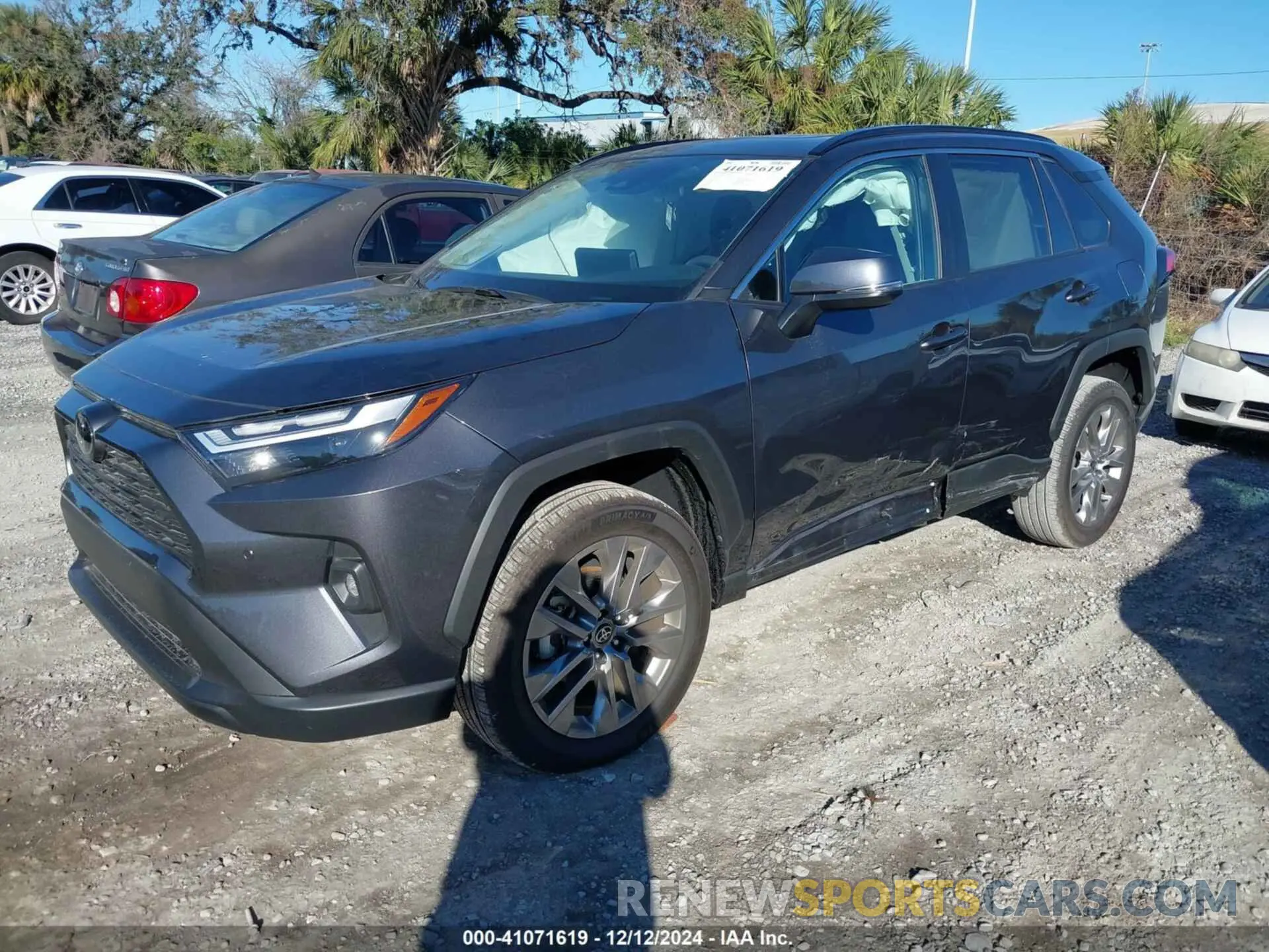 2 fotografías del automóvil dañado 2T3C1RFV0PC243428 TOYOTA RAV4 2023