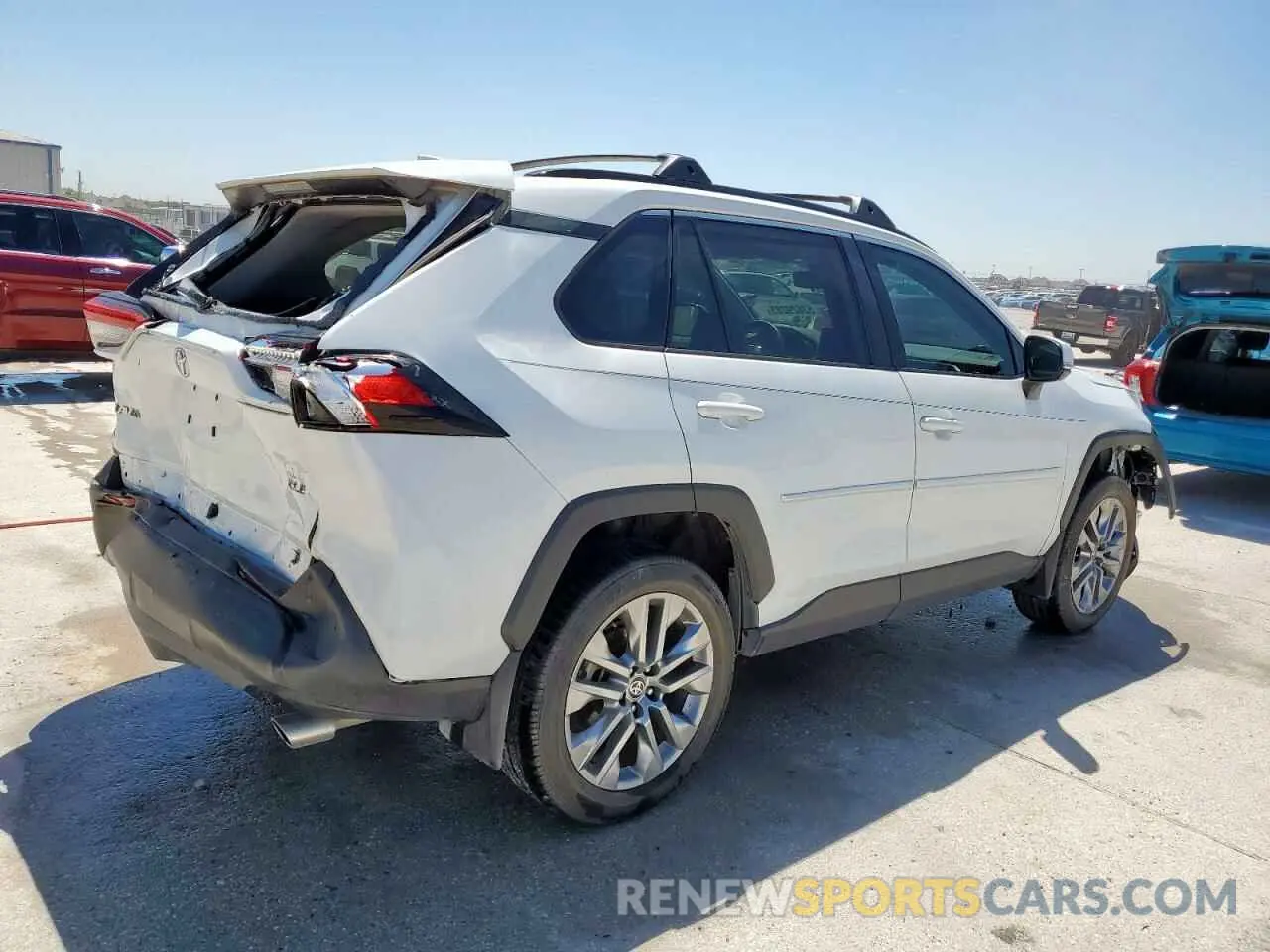 3 fotografías del automóvil dañado 2T3C1RFV2PW247785 TOYOTA RAV4 2023