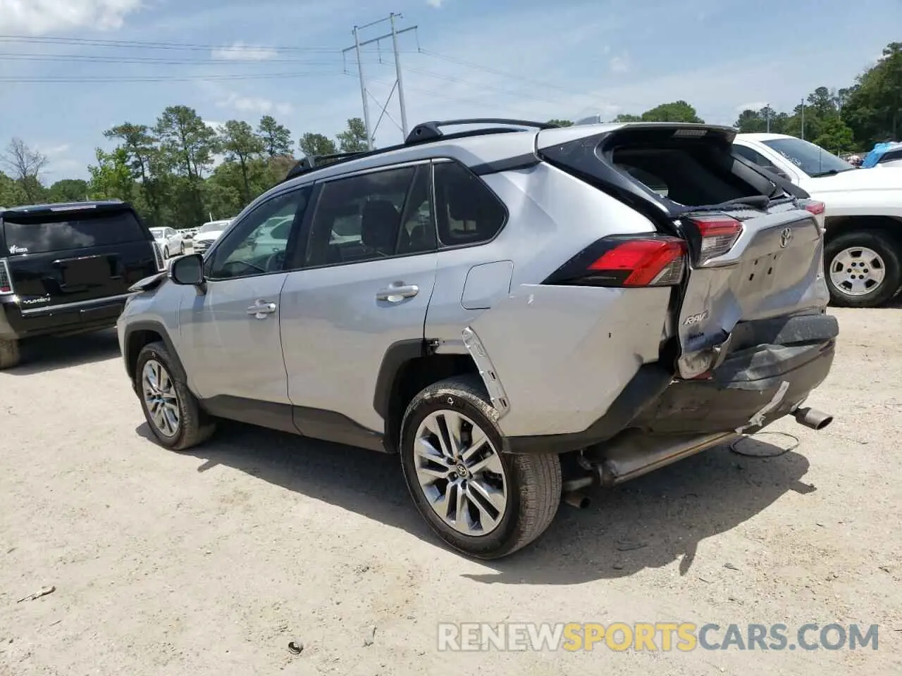 2 fotografías del automóvil dañado 2T3C1RFV2PW279426 TOYOTA RAV4 2023