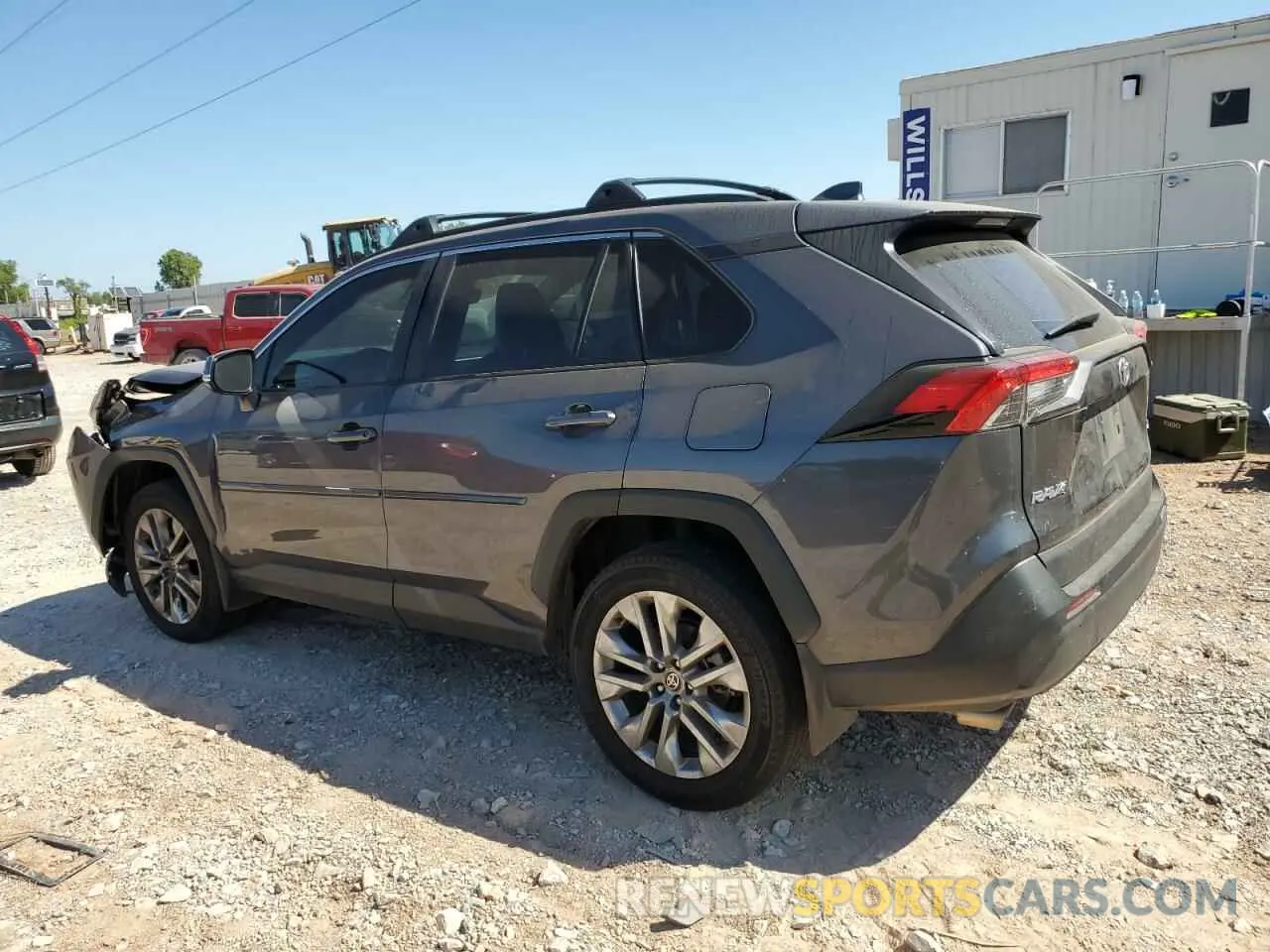 2 fotografías del automóvil dañado 2T3C1RFV3PC223559 TOYOTA RAV4 2023