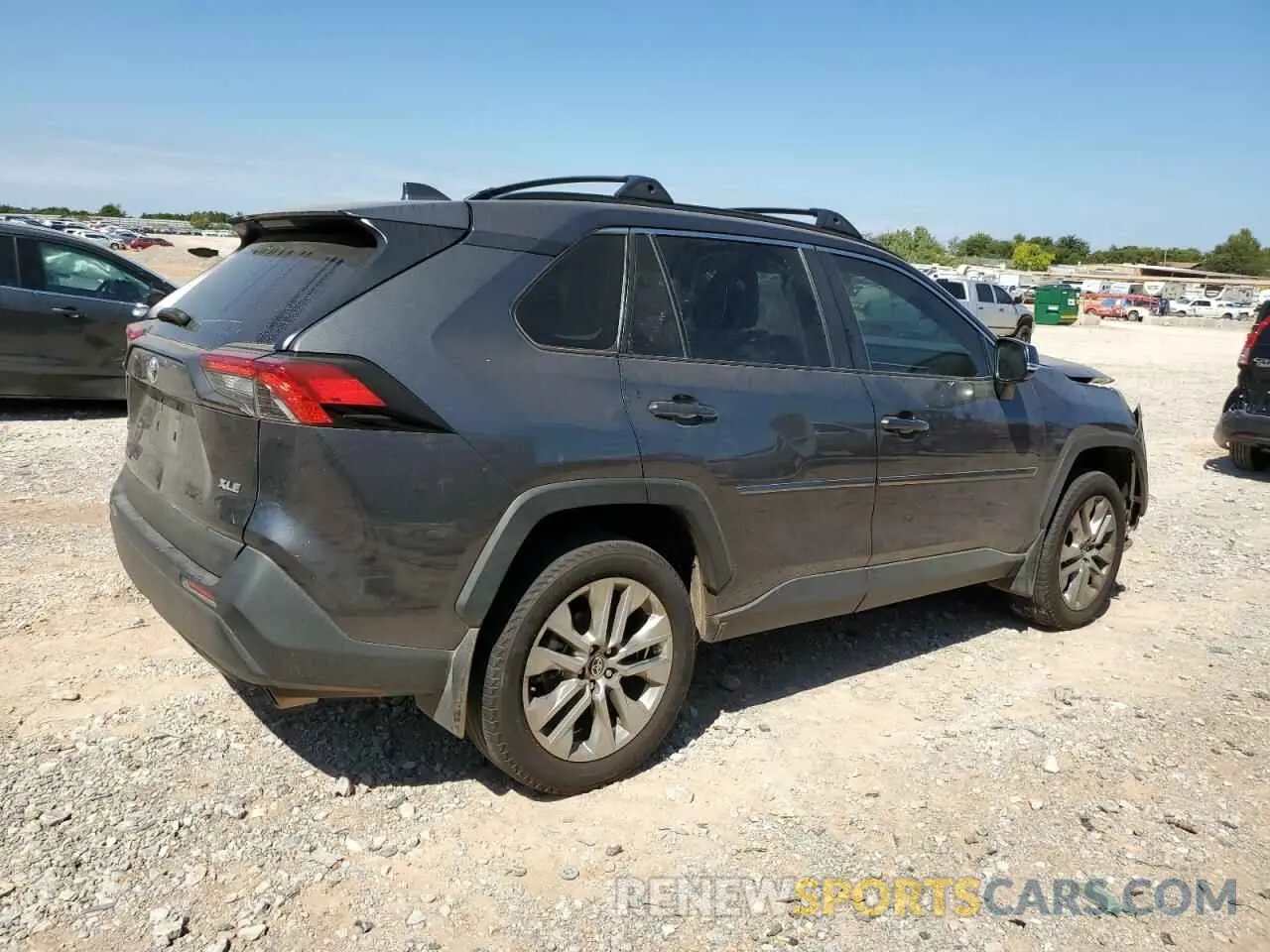 3 fotografías del automóvil dañado 2T3C1RFV3PC223559 TOYOTA RAV4 2023