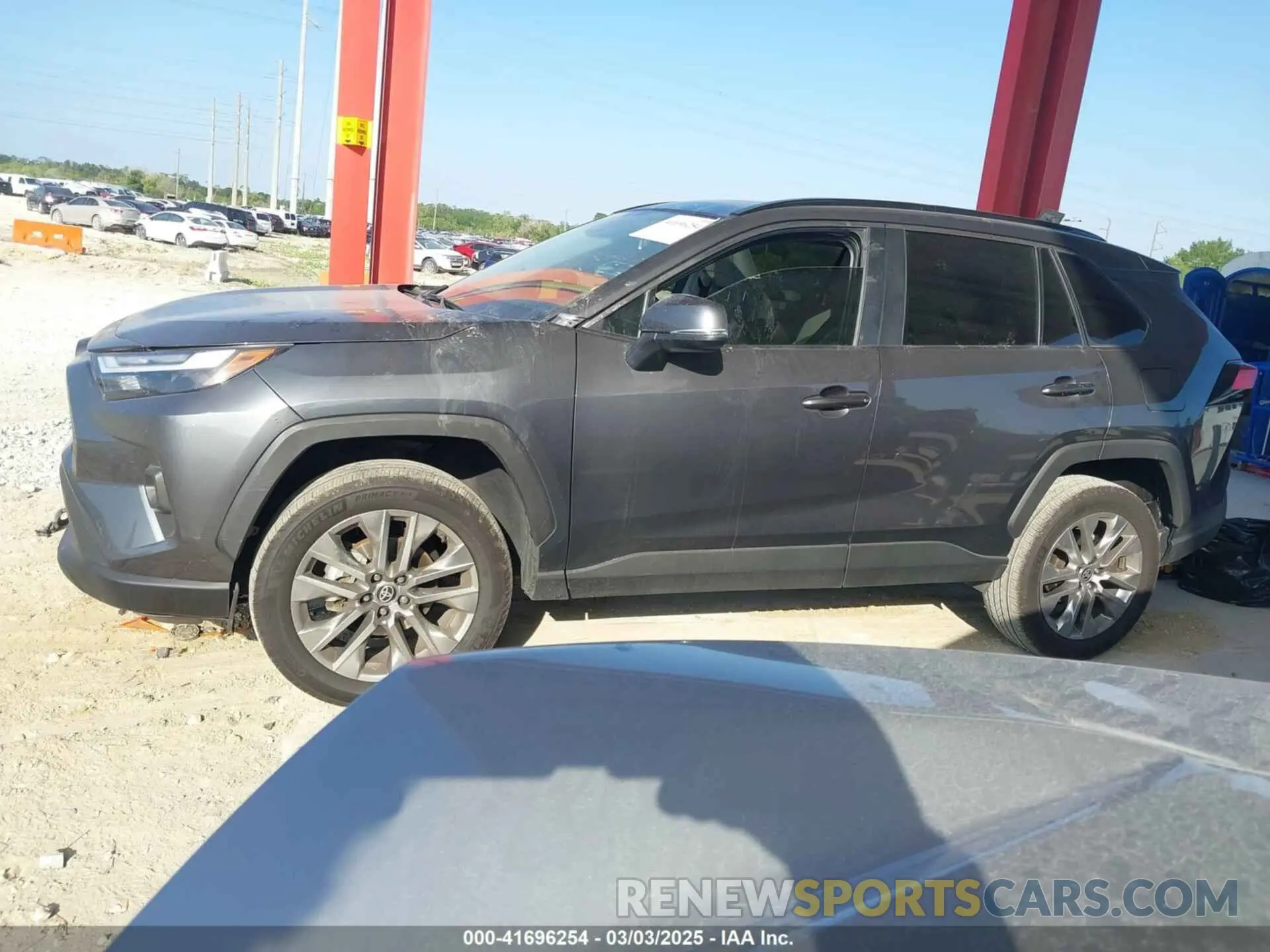 14 fotografías del automóvil dañado 2T3C1RFV5PW275984 TOYOTA RAV4 2023