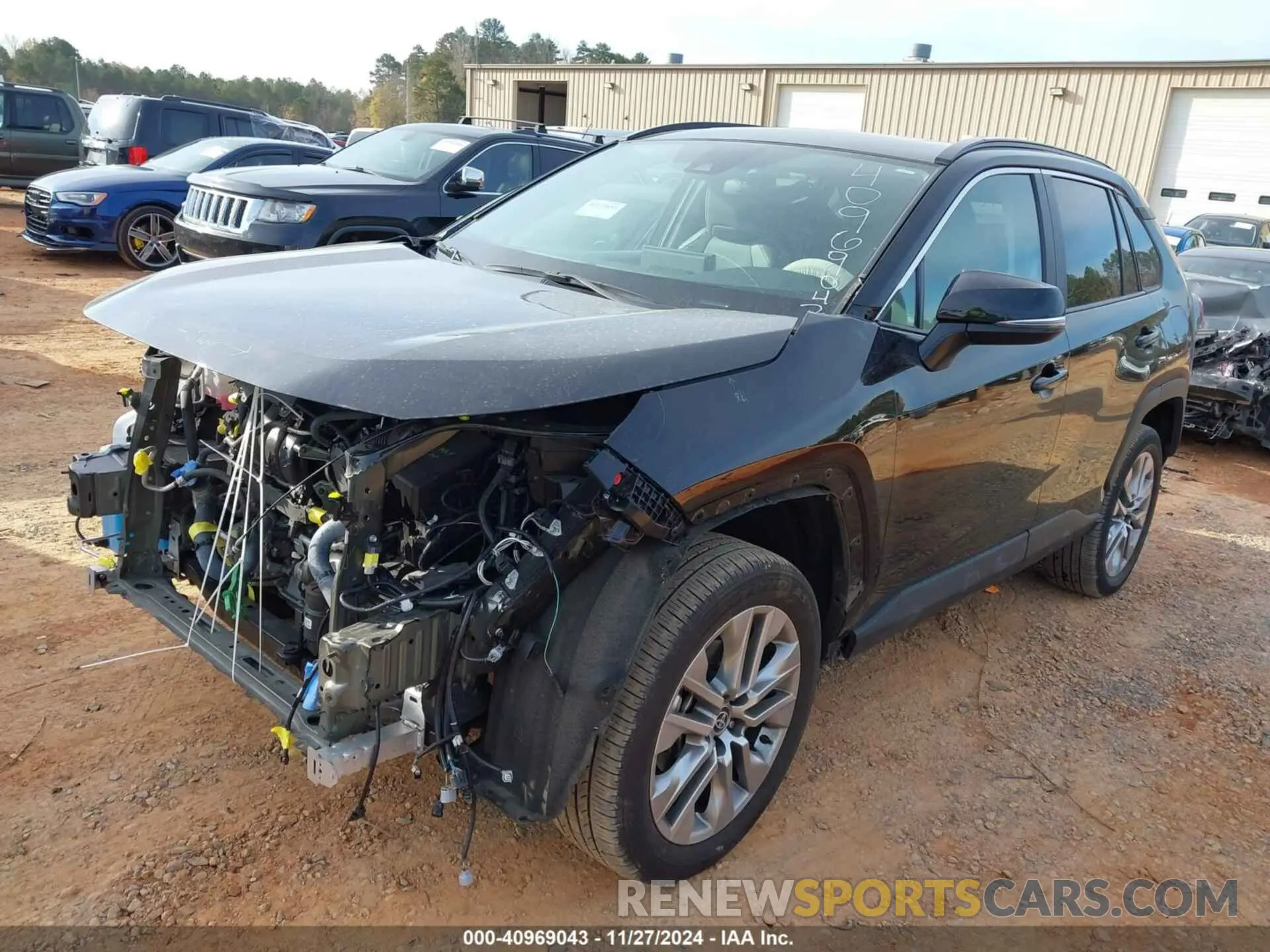 2 fotografías del automóvil dañado 2T3C1RFV7PC228036 TOYOTA RAV4 2023