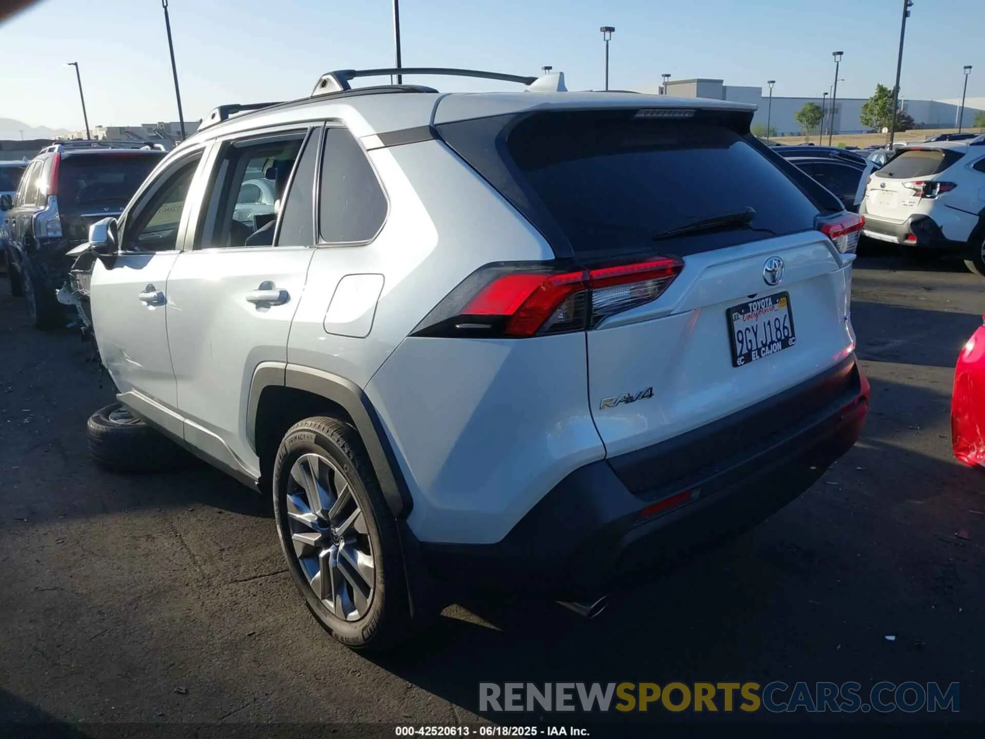 3 fotografías del automóvil dañado 2T3C1RFV7PW276165 TOYOTA RAV4 2023