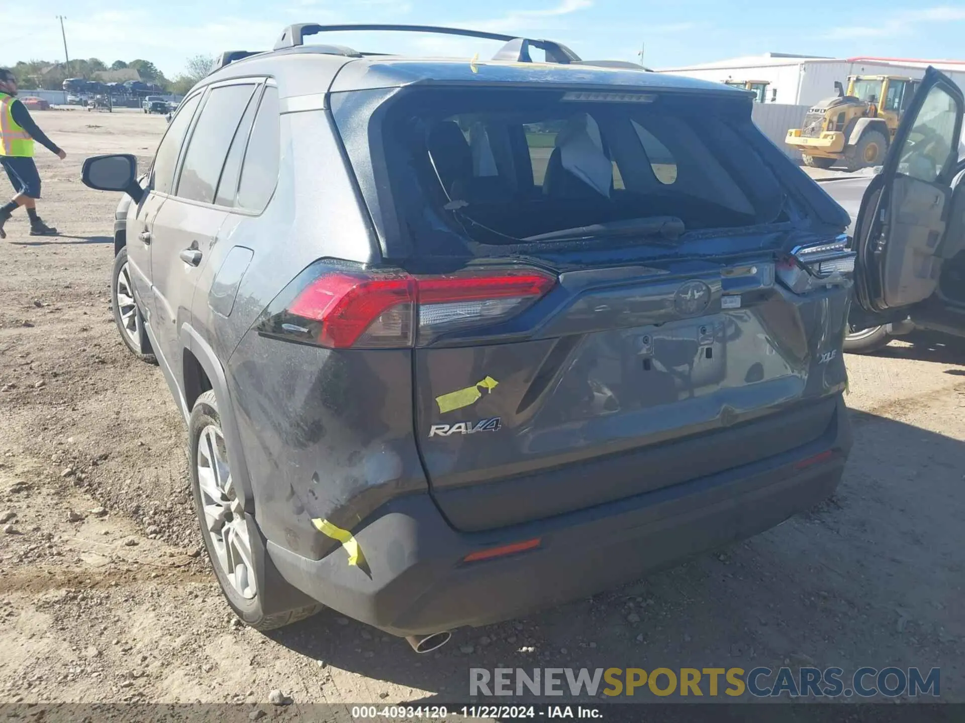 3 fotografías del automóvil dañado 2T3C1RFV9PC250801 TOYOTA RAV4 2023