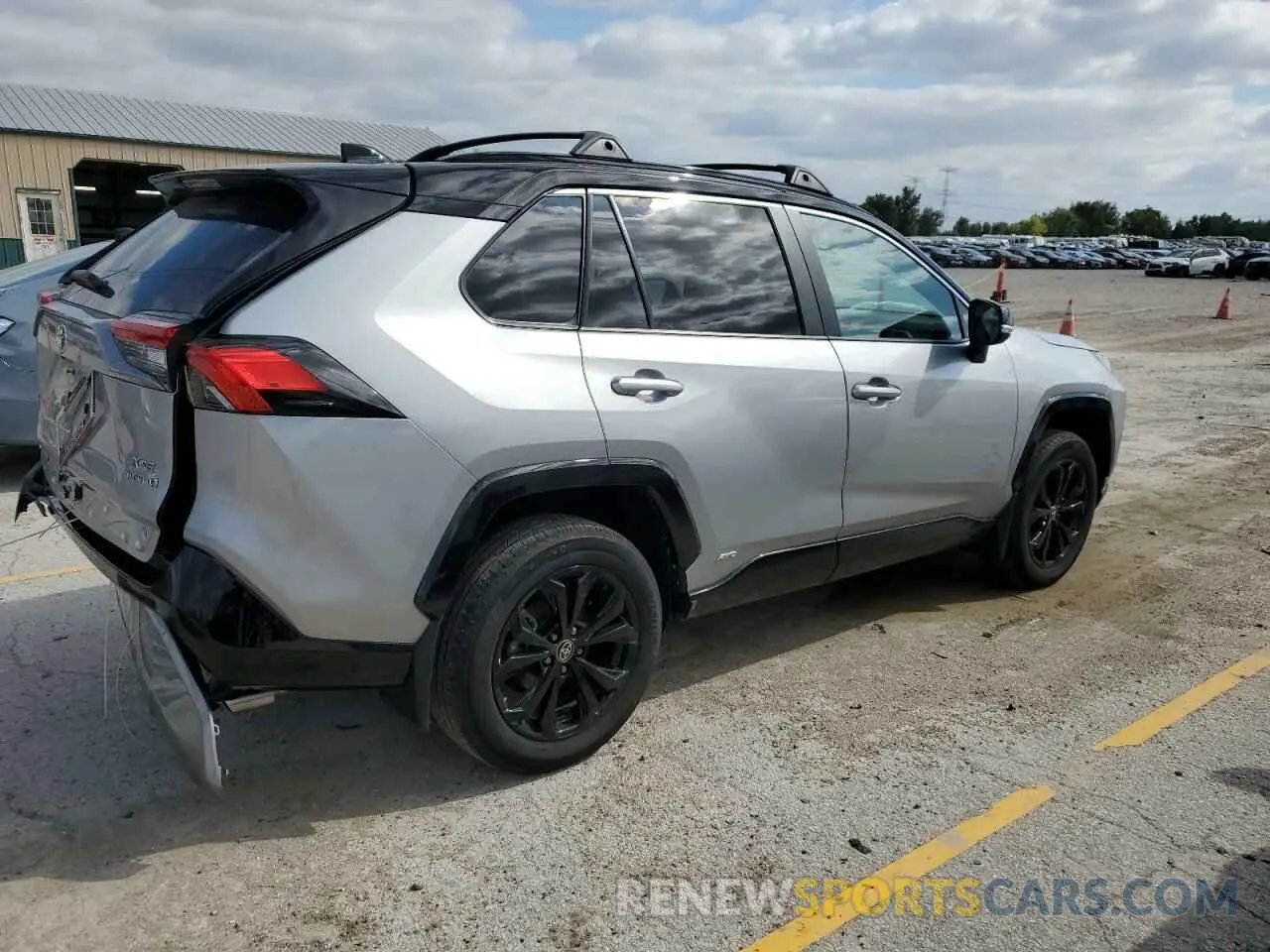 3 fotografías del automóvil dañado 2T3E6RFV0PW038636 TOYOTA RAV4 2023