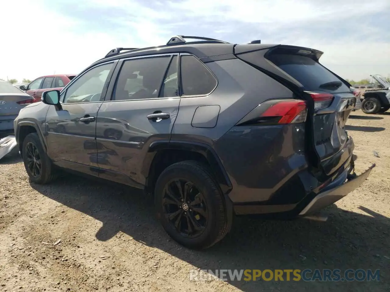 2 fotografías del automóvil dañado 2T3E6RFV3PW039800 TOYOTA RAV4 2023